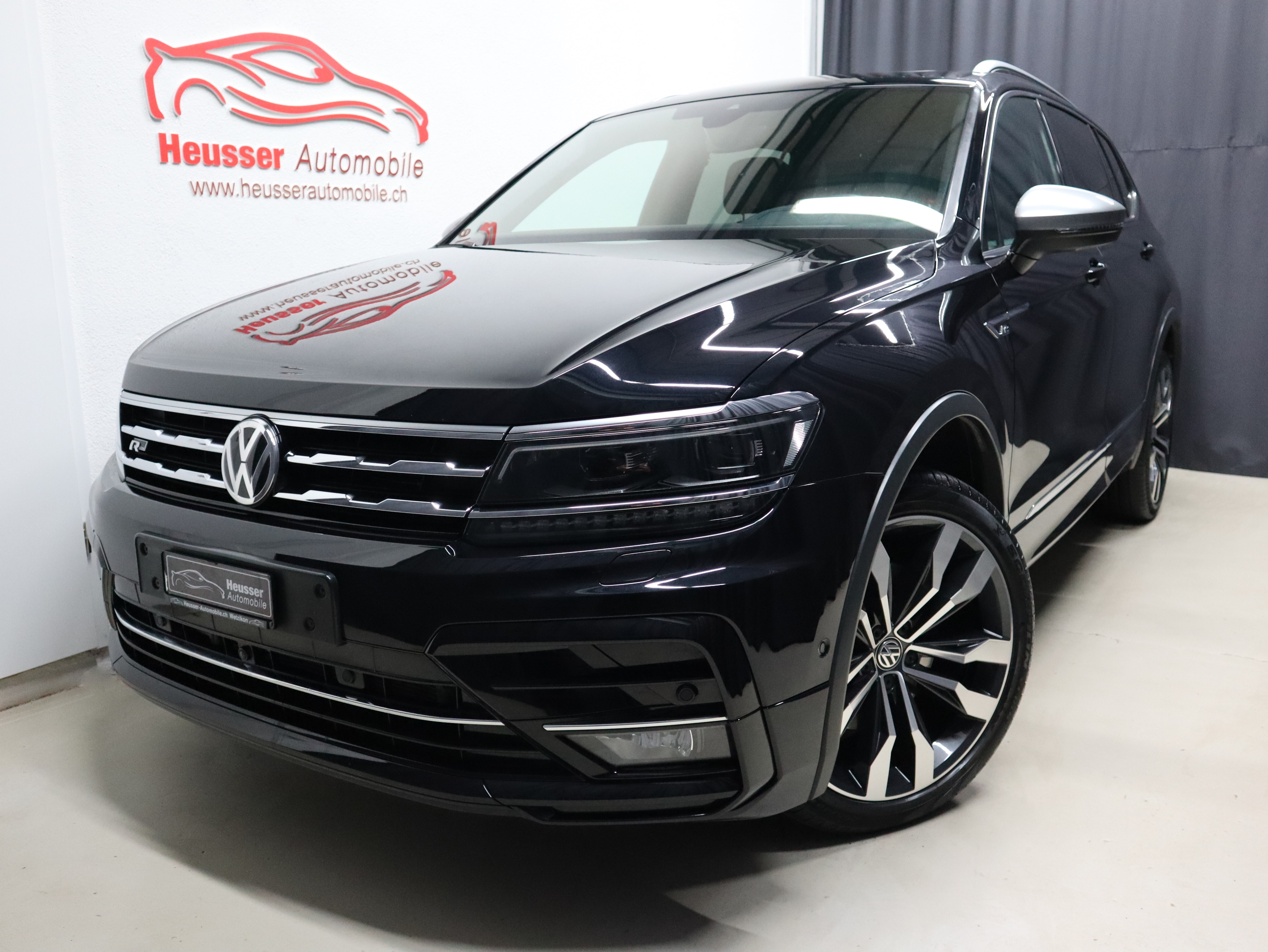 VW Tiguan Allspace 2.0 TDI SCR Highline 4Motion DSG- R-Line - Leder - Panorama - Dynaudio - 240 PS