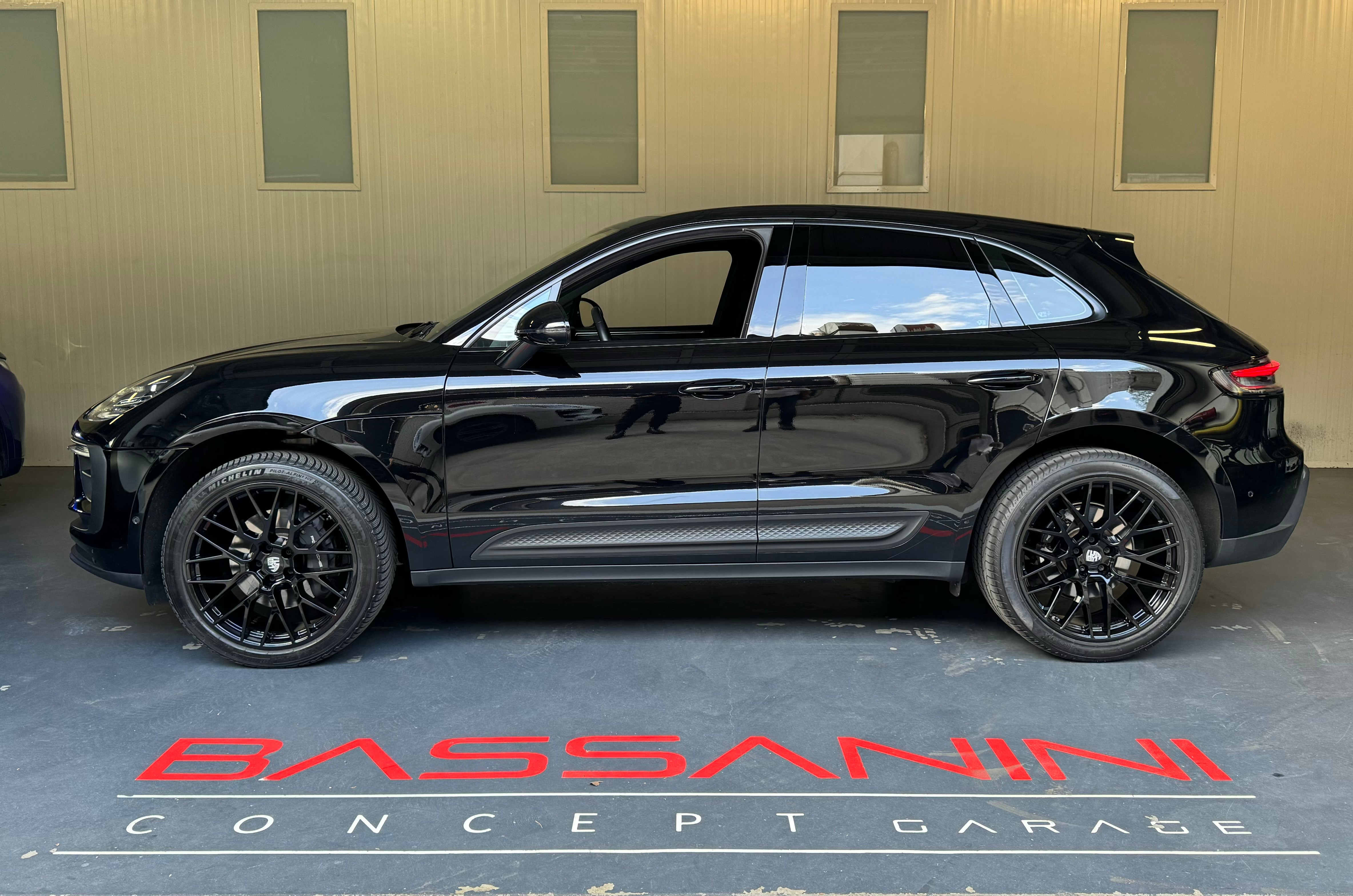 PORSCHE Macan PDK NEW MY2022 Touch Panel ## AUTO-CH