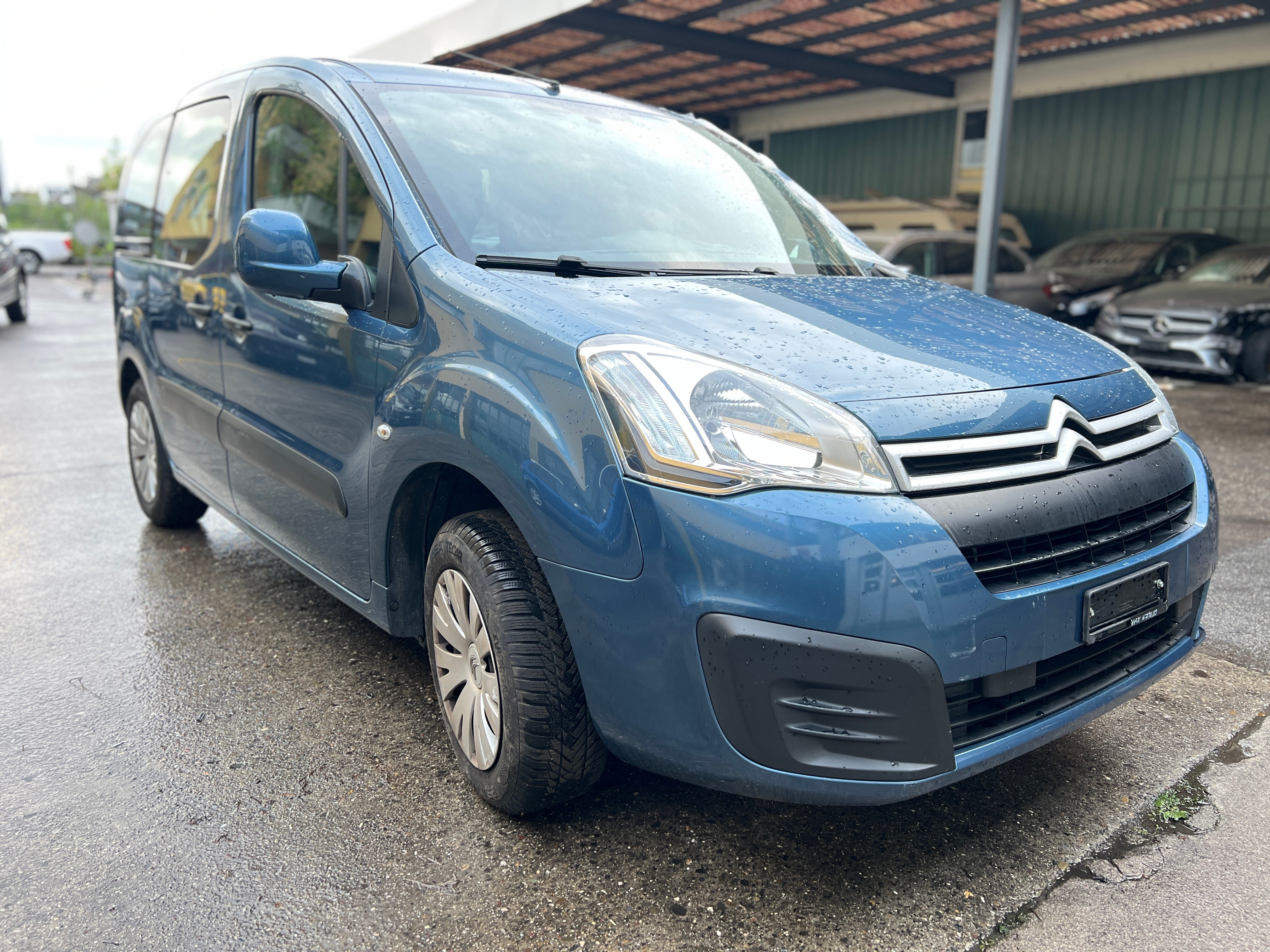 CITROEN Berlingo 1.2i Shine Multispace