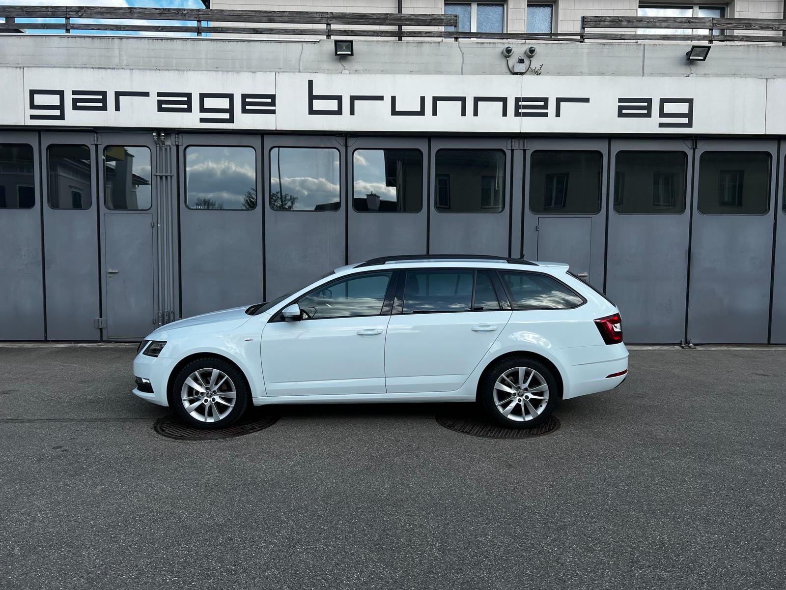 SKODA Octavia Combi 1.0 TSI Clever DSG