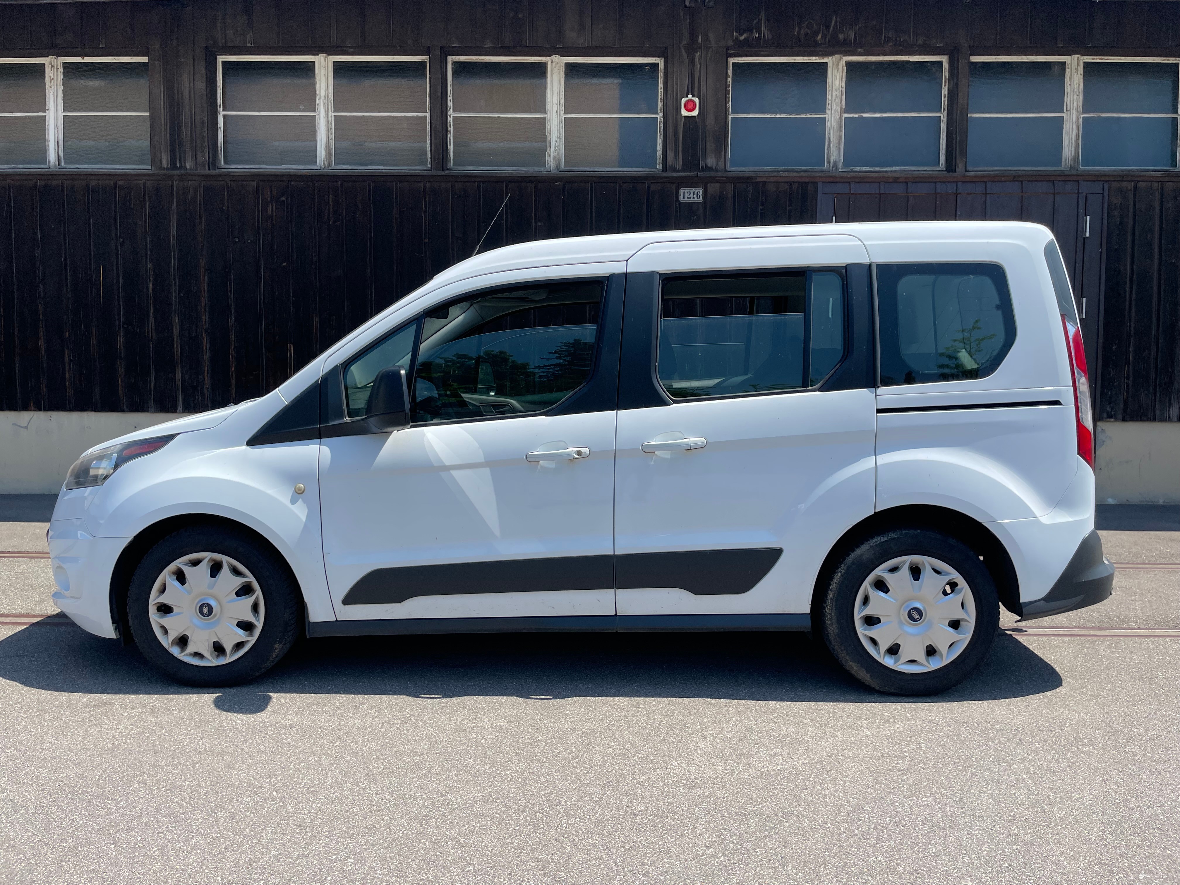 FORD Tourneo Connect 1.5 TDCi Trend