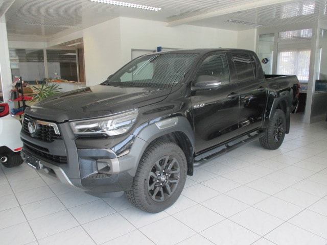 TOYOTA Hilux 2.8D-4D Invincible Double Cab 4x4 A