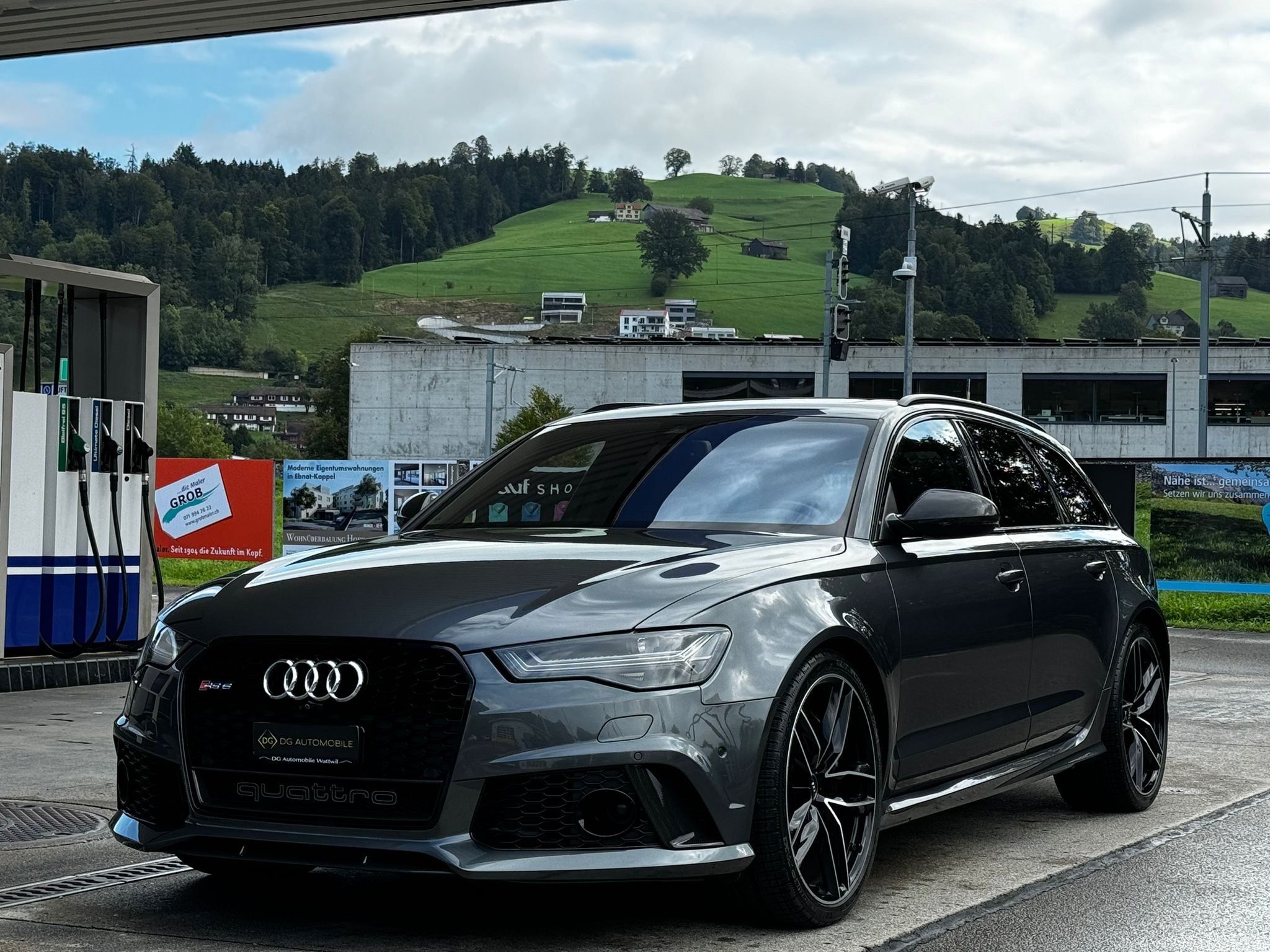 AUDI RS6 Avant 4.0 TFSI V8 quattro Tiptronic *CH-Fahrzeug aus 1. Hand**Carbon Paket**RS-Sportsitze*