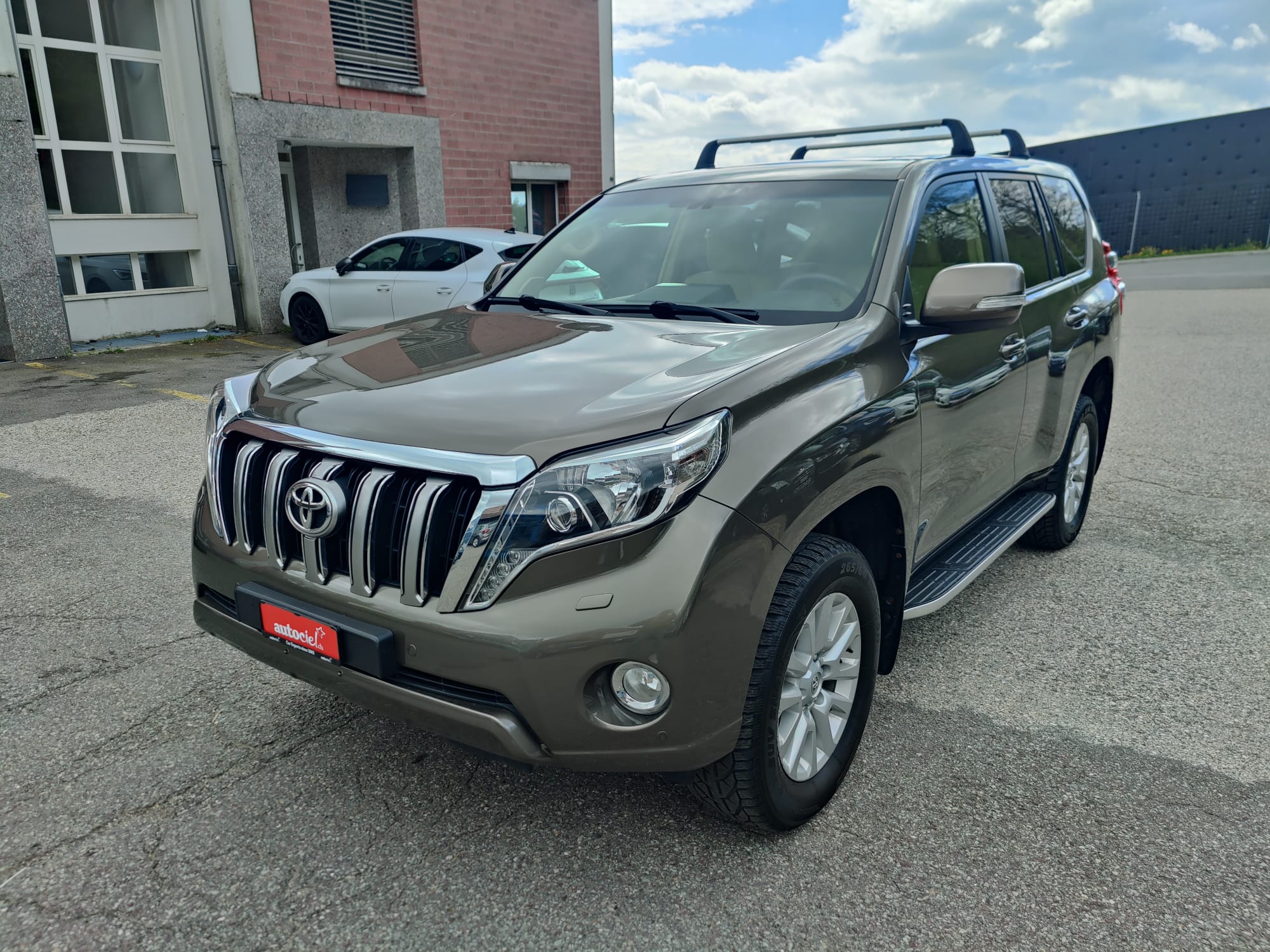 TOYOTA LandCruiser 3.0TD Luna