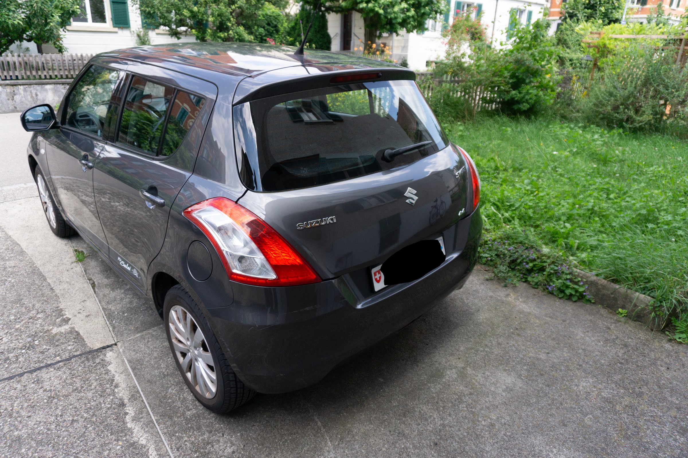 SUZUKI SWIFT Piz Sulai