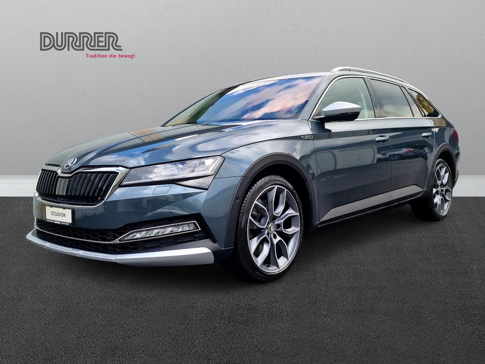 SKODA Superb Combi Scout 2.0 TSI 4x4 DSG