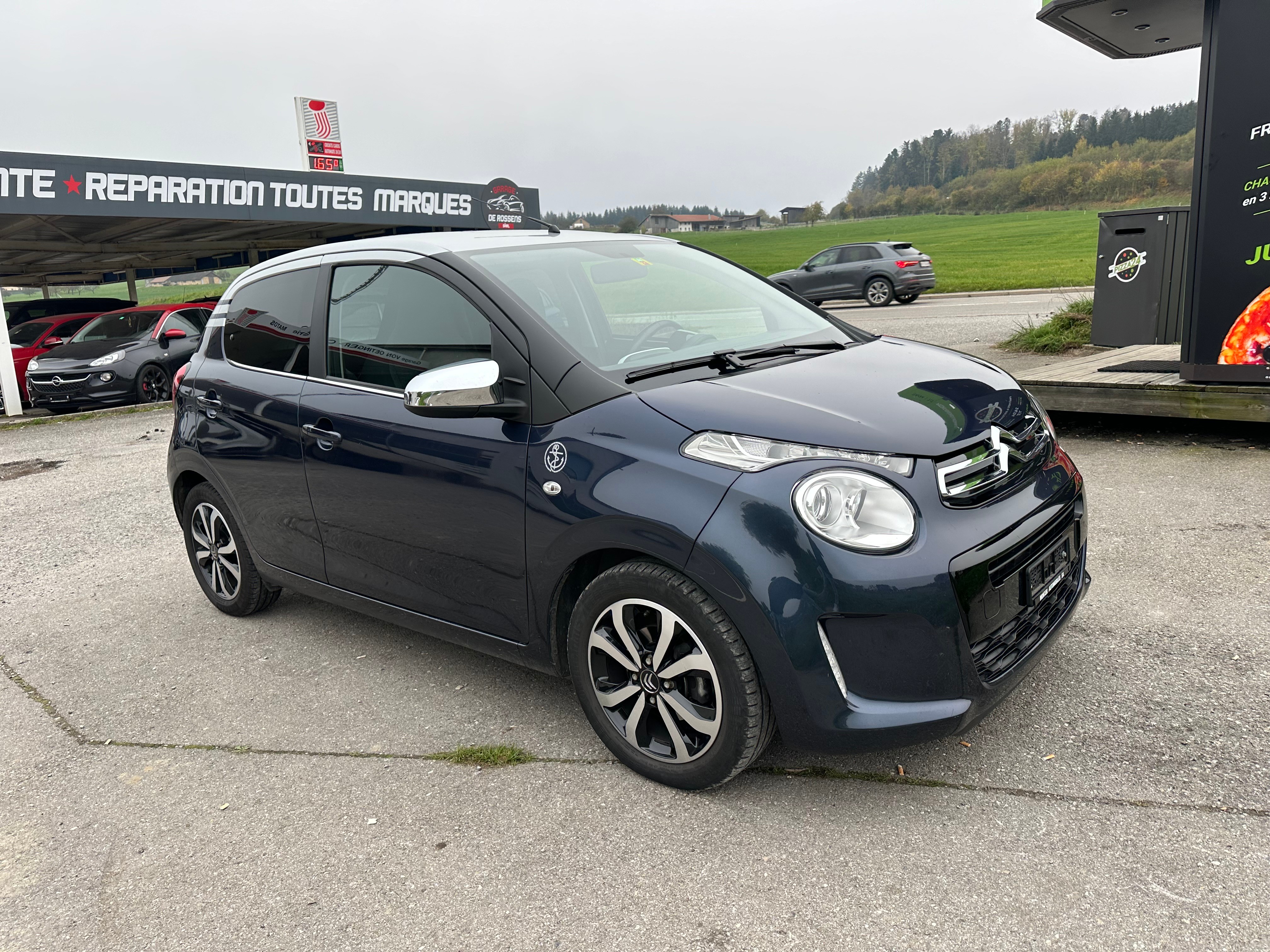 CITROEN C1 1.2 VTi Shine Edition