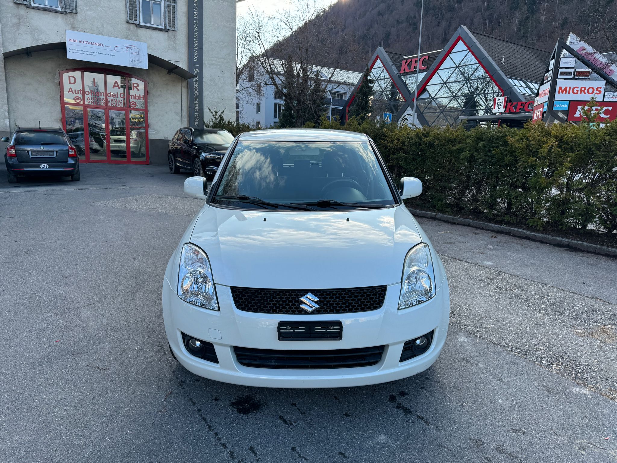 SUZUKI Swift 1.3i 16V GL 4x4