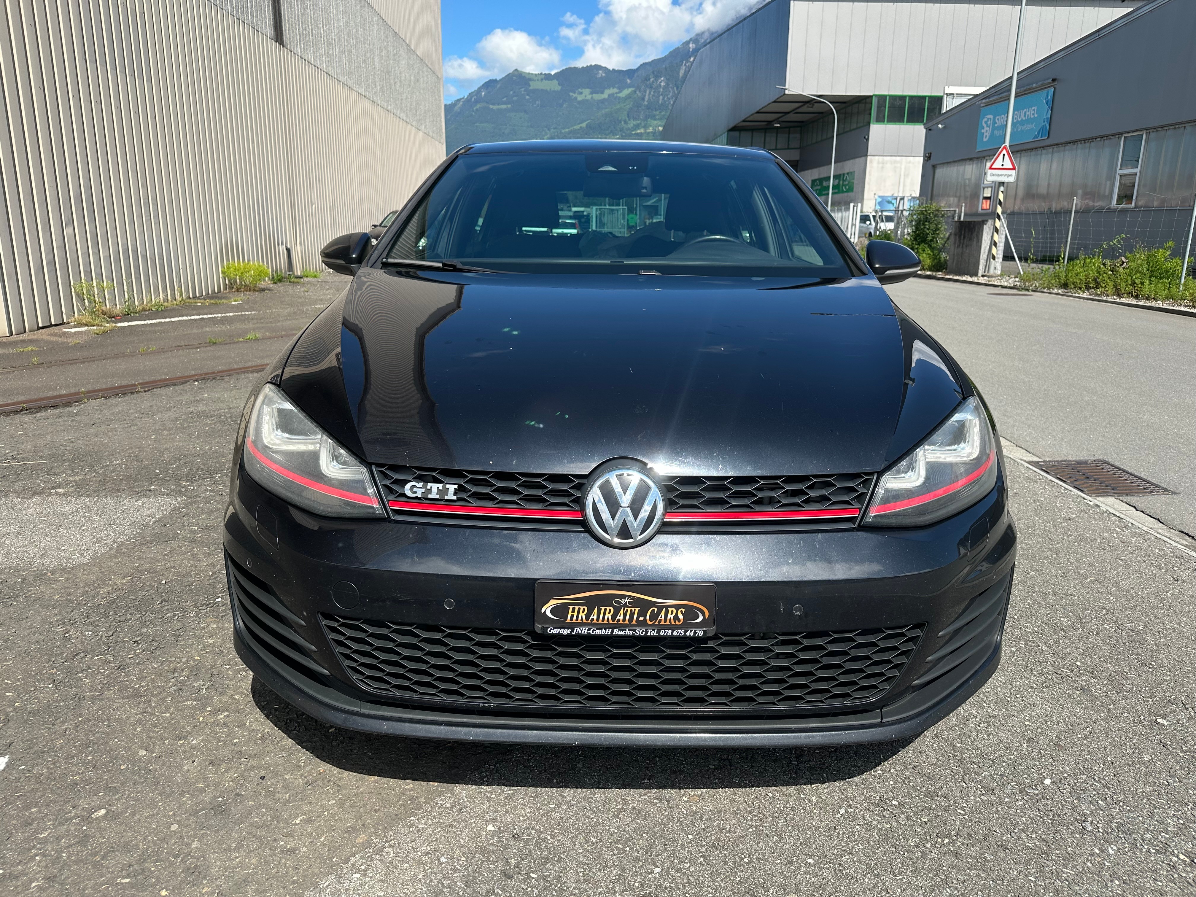 VW Golf 2.0 TSI GTI Performance