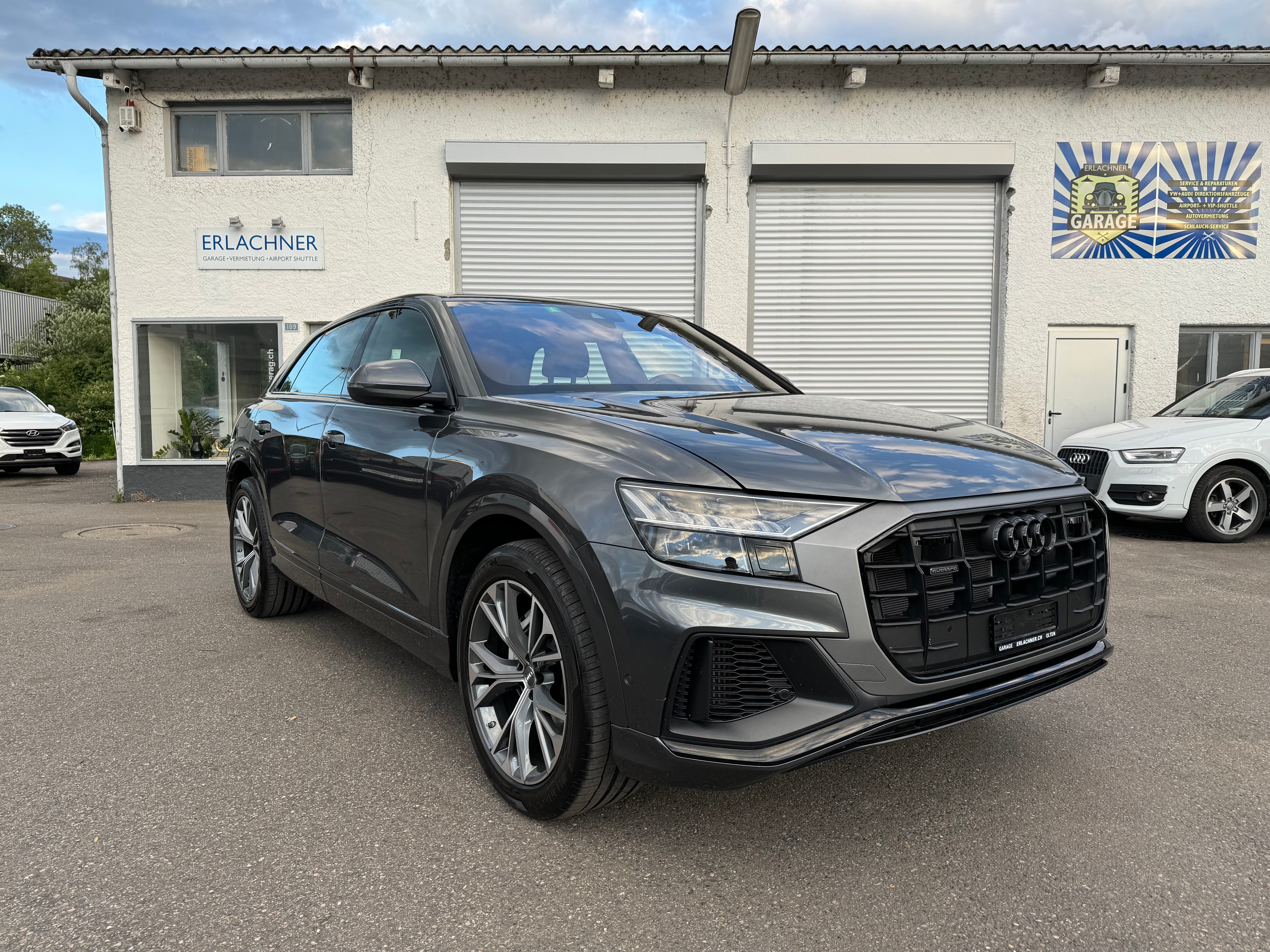 AUDI Q8 55 TFSI quattro tiptronic