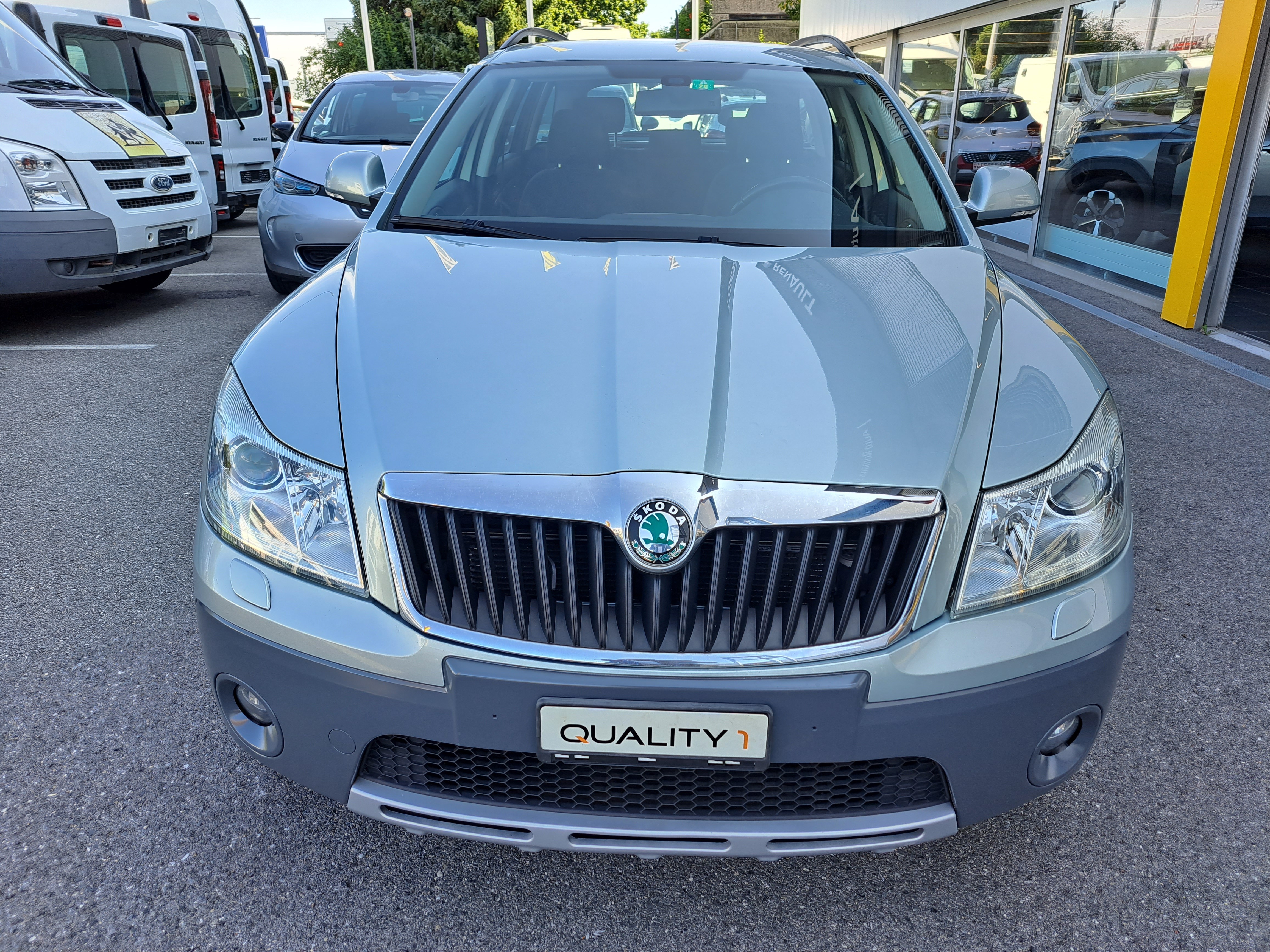 SKODA Octavia Combi 2.0 TDI Scout 4x4 DSG