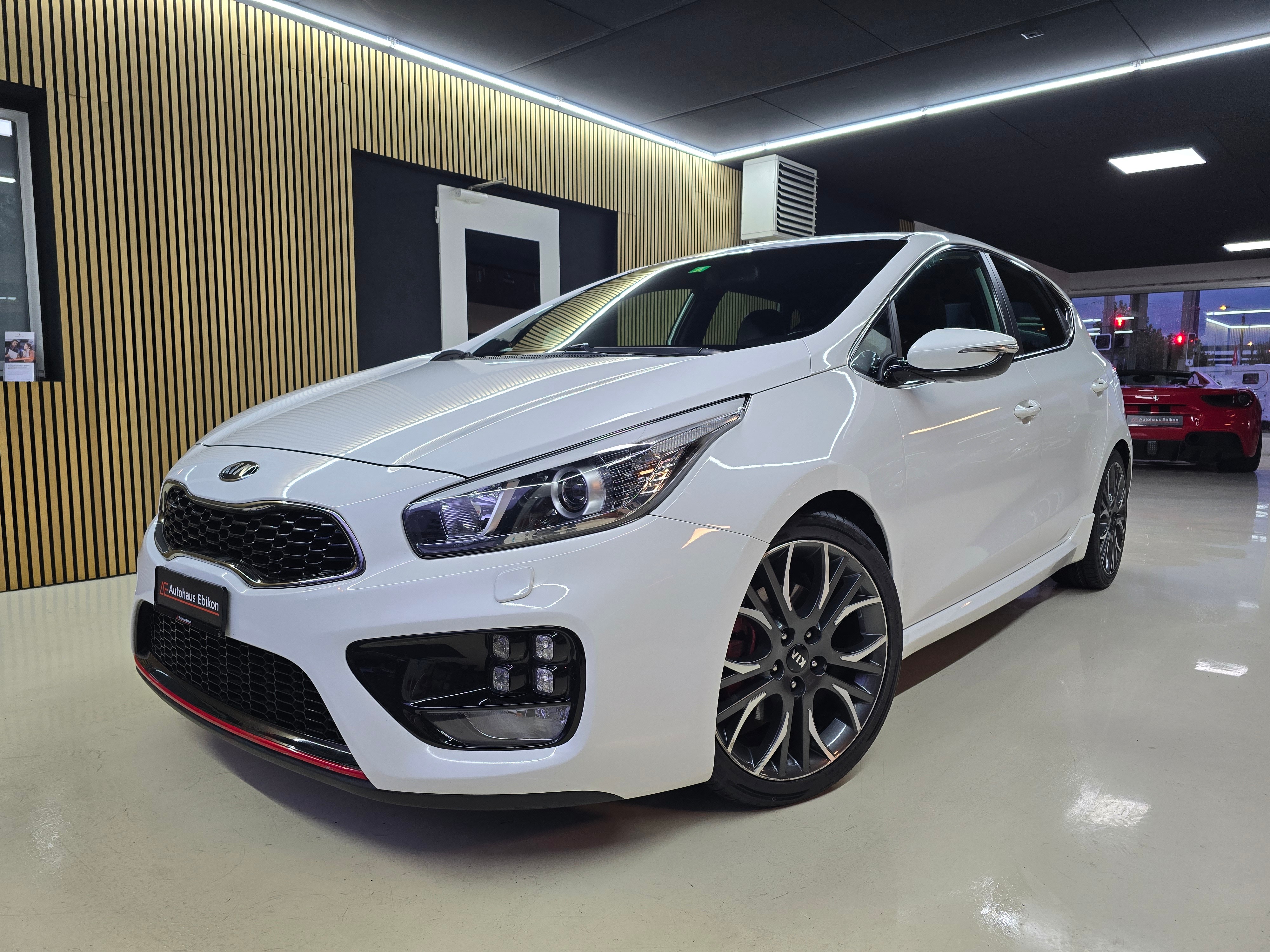 KIA Ceed 1.6 GDi Turbo GT