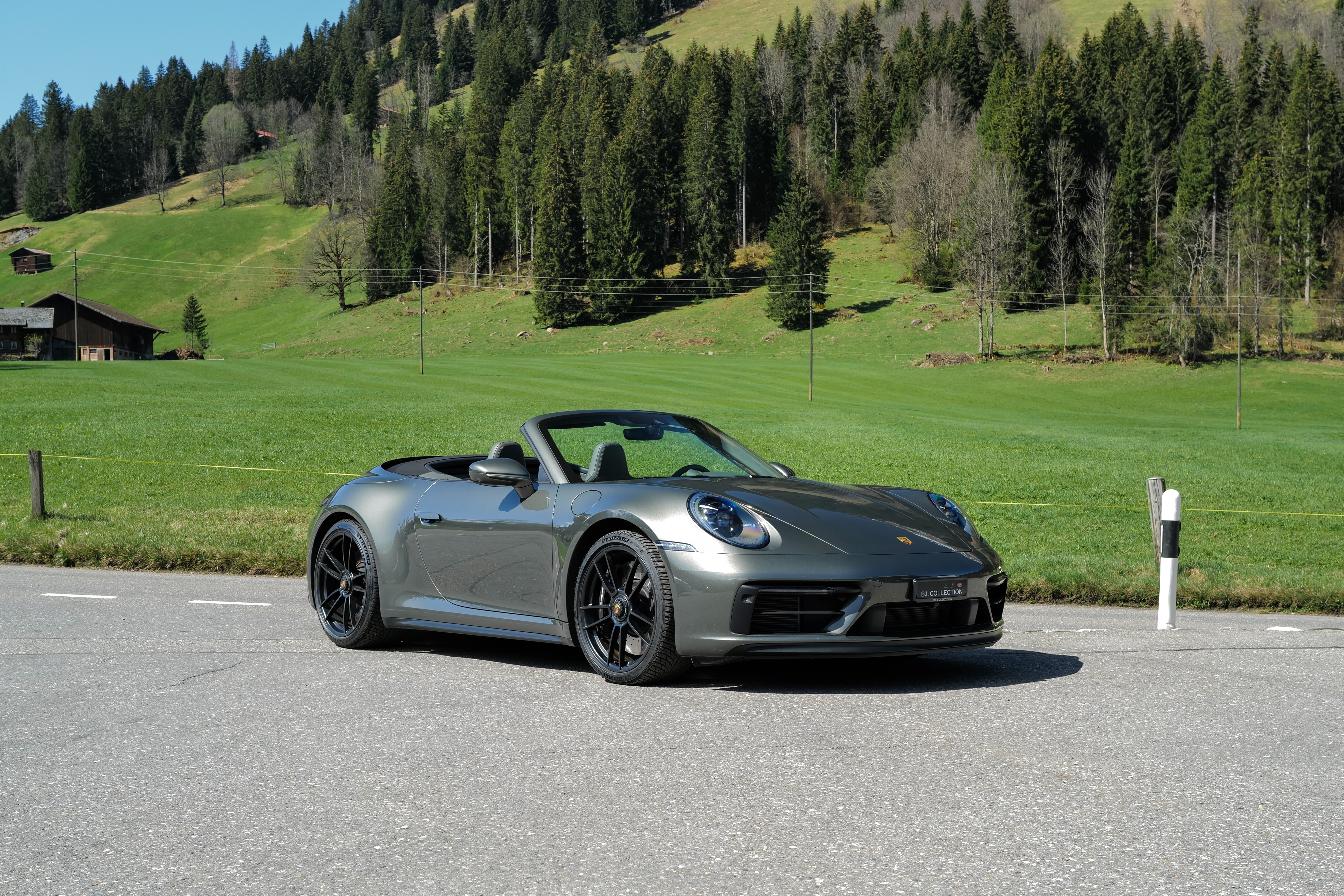 PORSCHE 911 Carrera 4 GTS Cabriolet