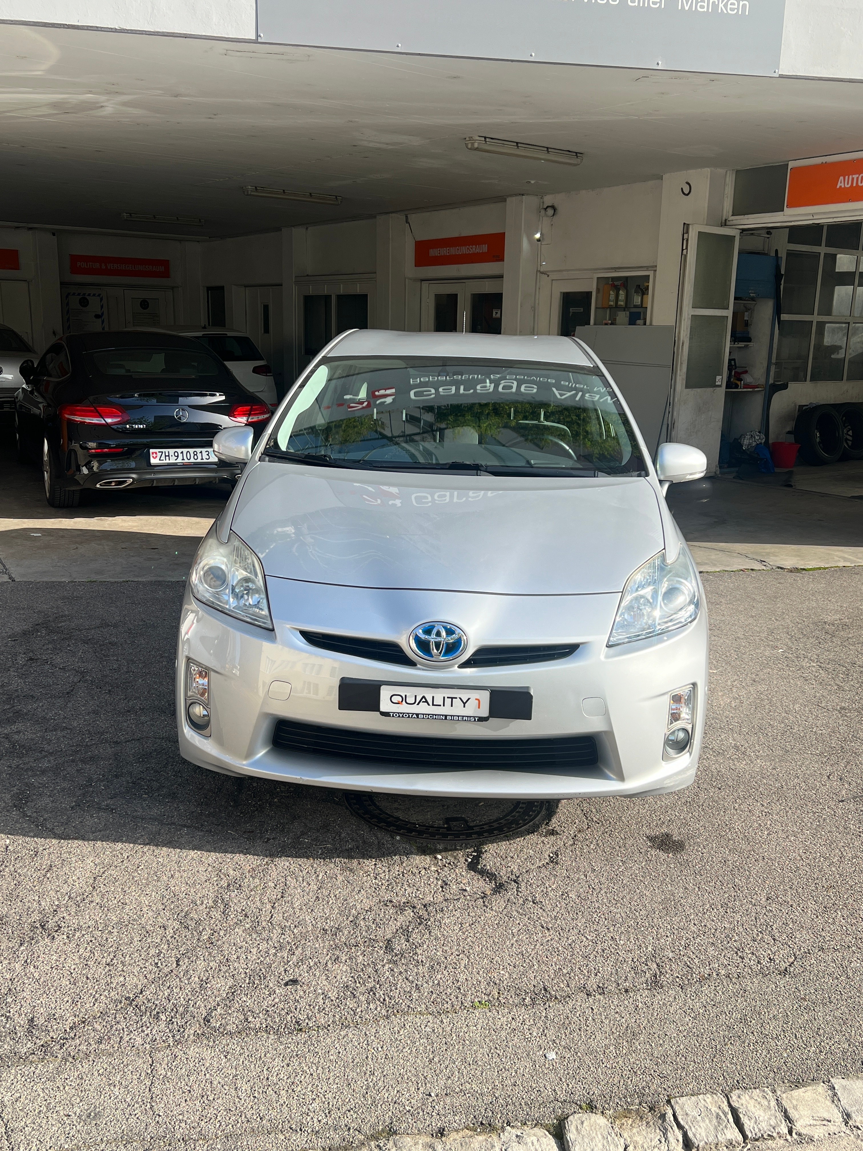 TOYOTA Prius 1.8 16V HSD Sol