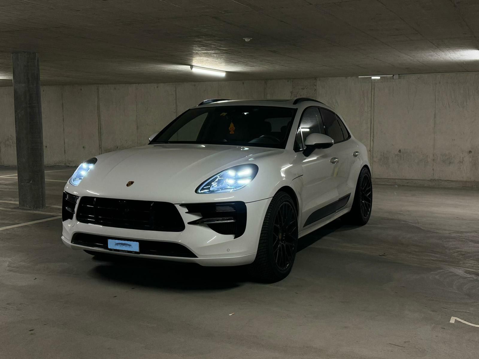 PORSCHE Macan S PDK