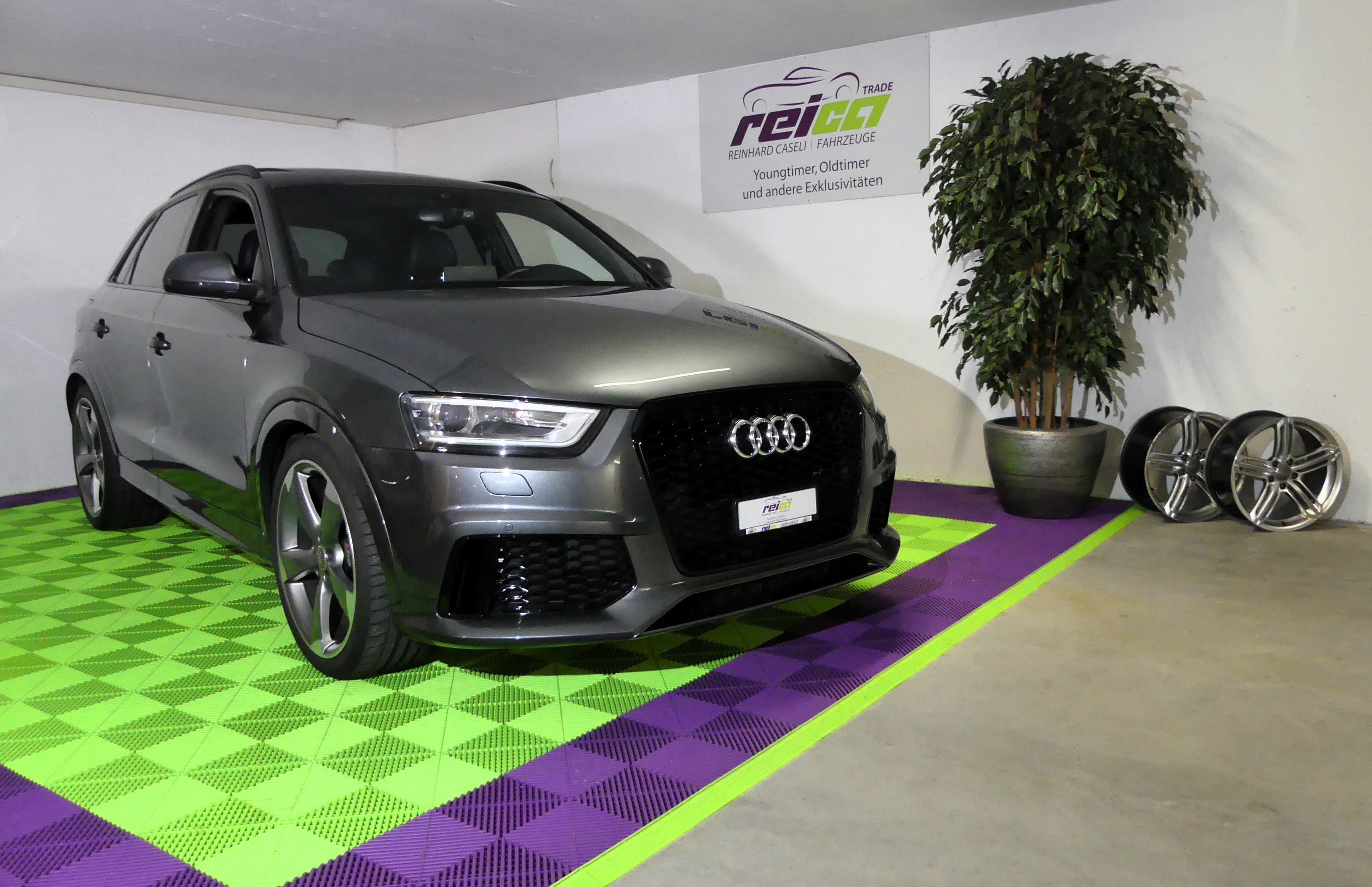 AUDI RS Q3 2.5 TFSI quattro S-tronic 