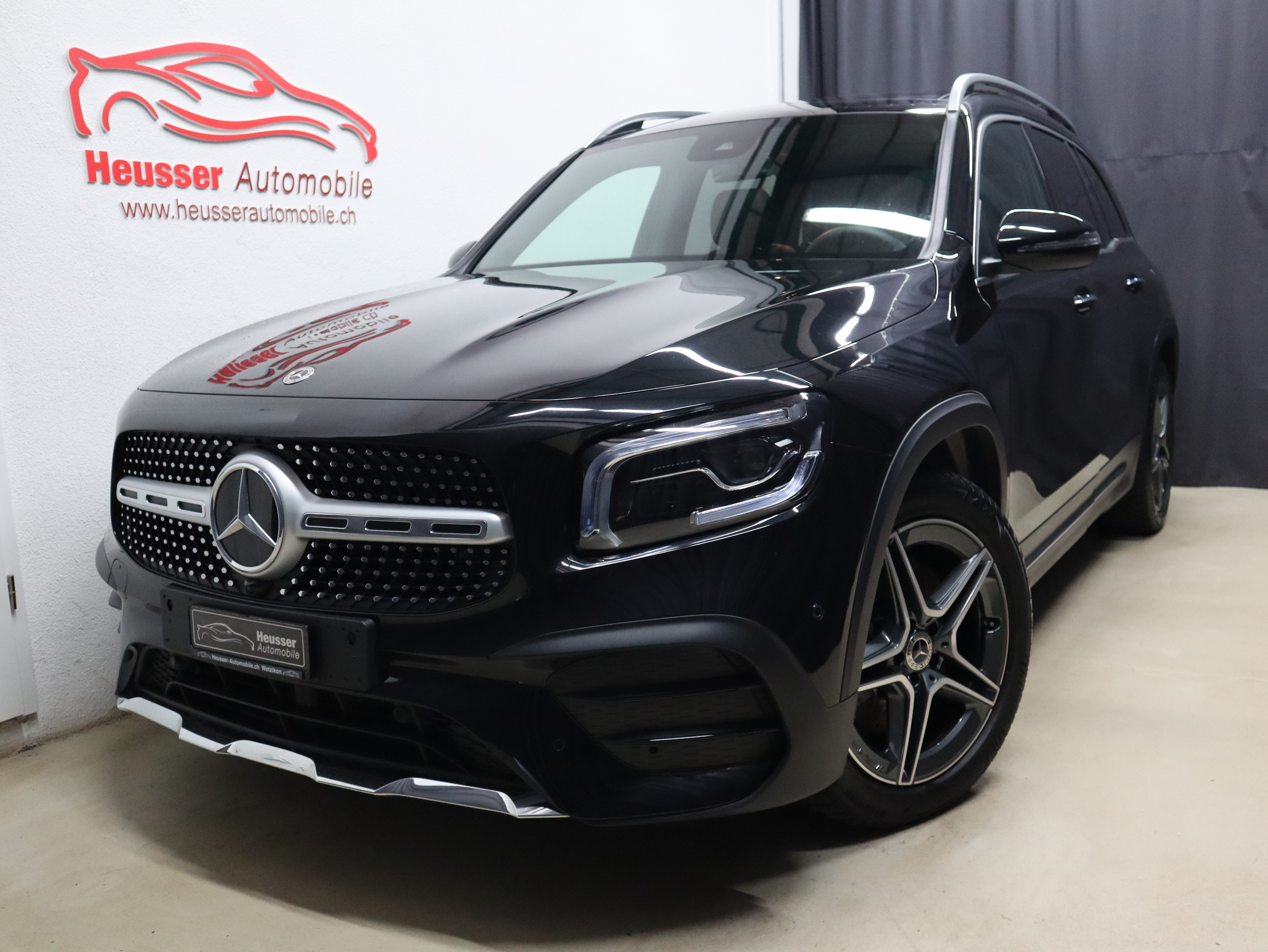 MERCEDES-BENZ GLB 220 d 4Matic AMG Line 8G-Tronic - Navi - DAB+ - Digital Cockpit - Panorama - Kamera - 190 PS