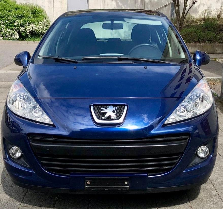 PEUGEOT 207 1.4 16V Swiss Edition