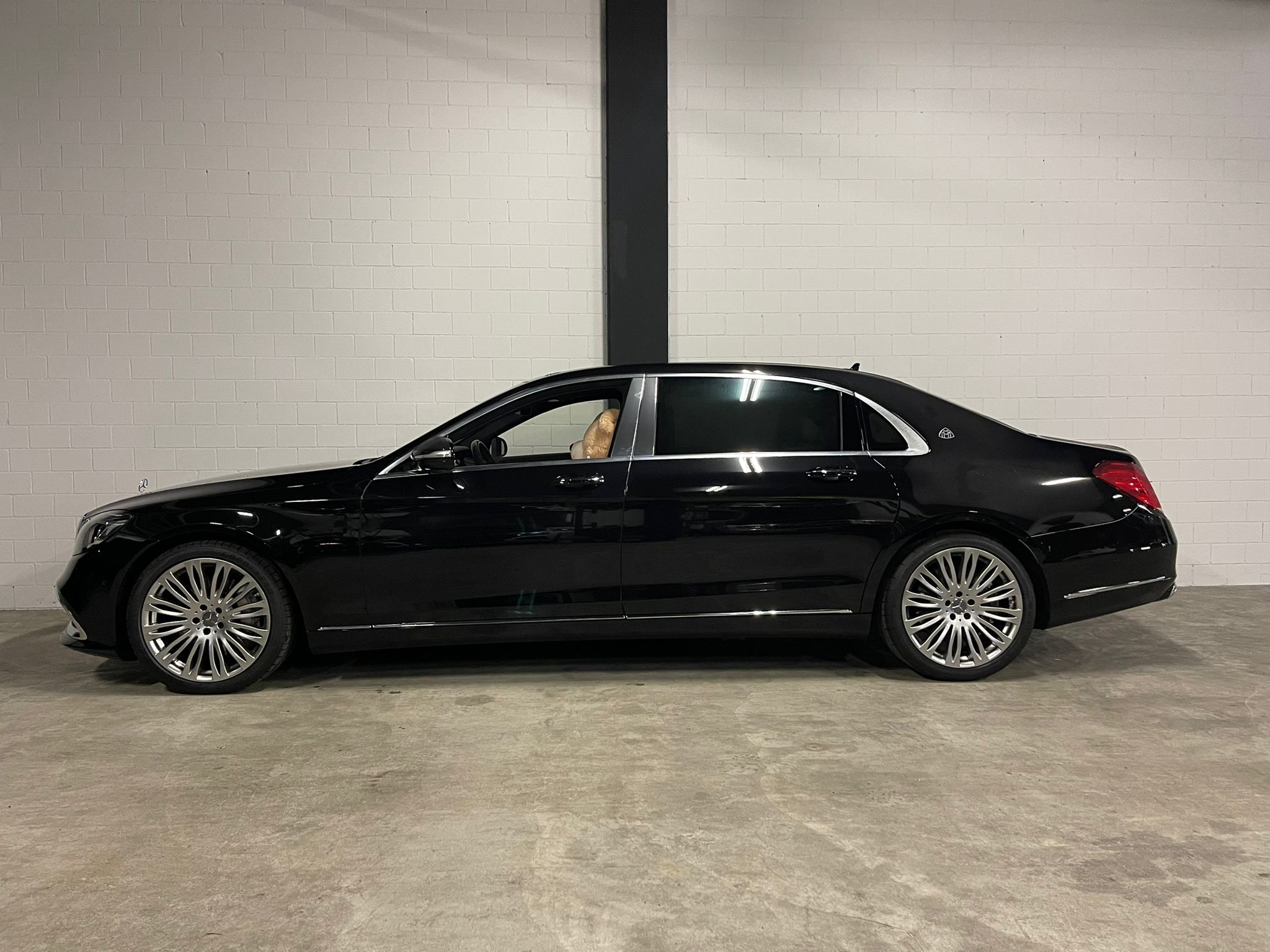 MERCEDES-BENZ S 560 Maybach 4Matic 9G-Tronic