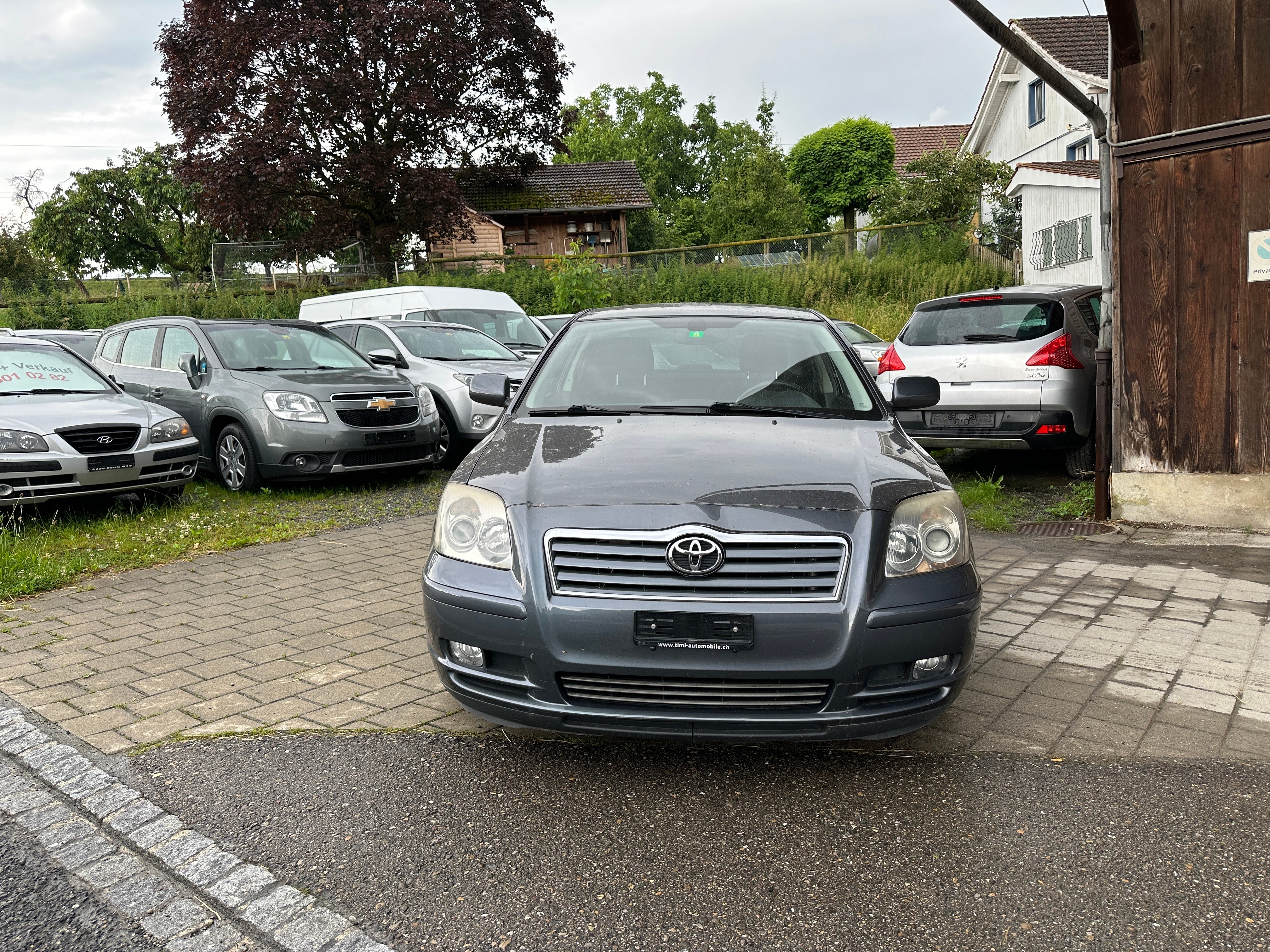 TOYOTA Avensis 2.0 D4 VVT-i Linea Sol Sedan