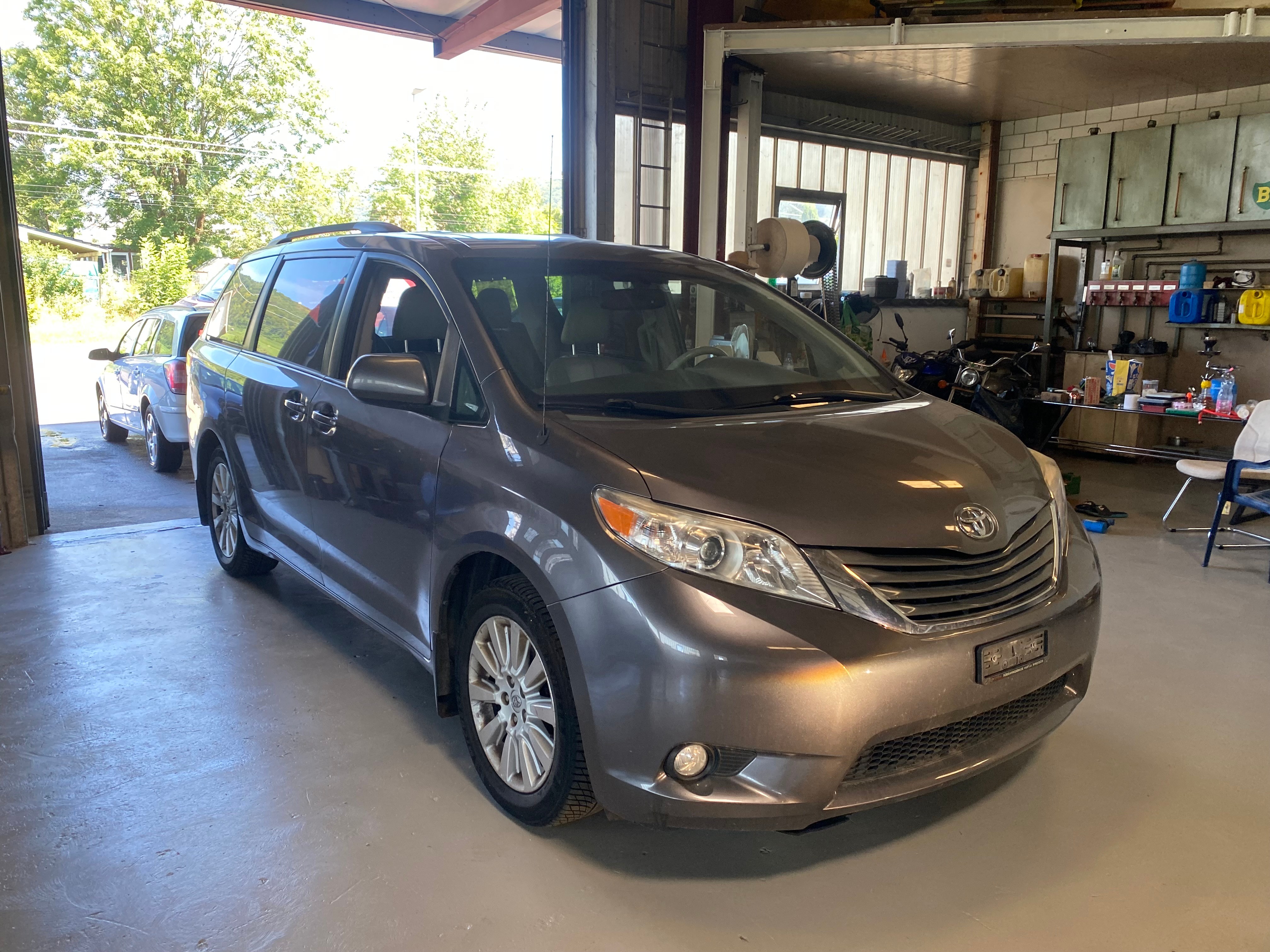 TOYOTA Sienna 3.5 A 4WD