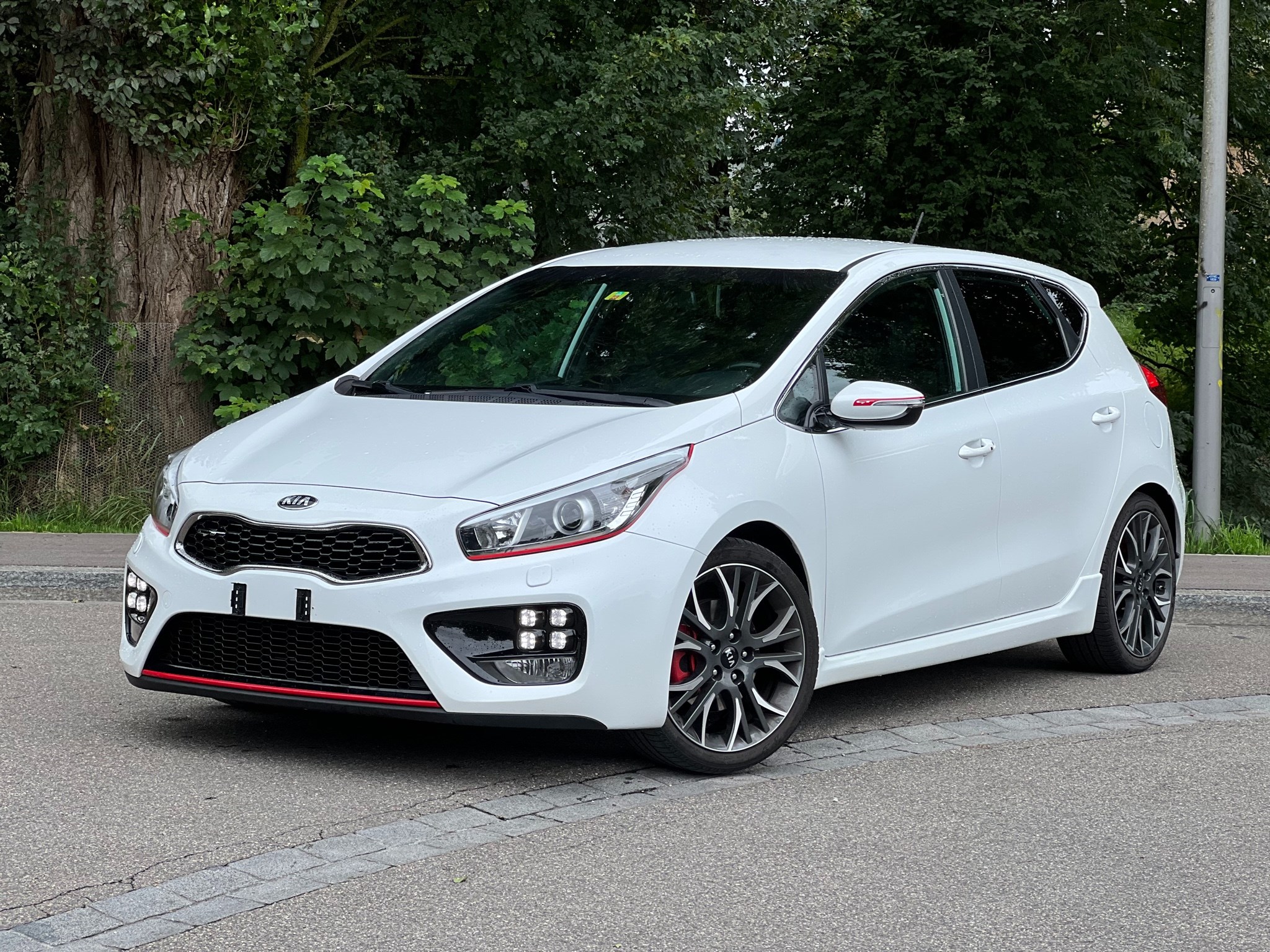 KIA Ceed 1.6 GDi Turbo GT