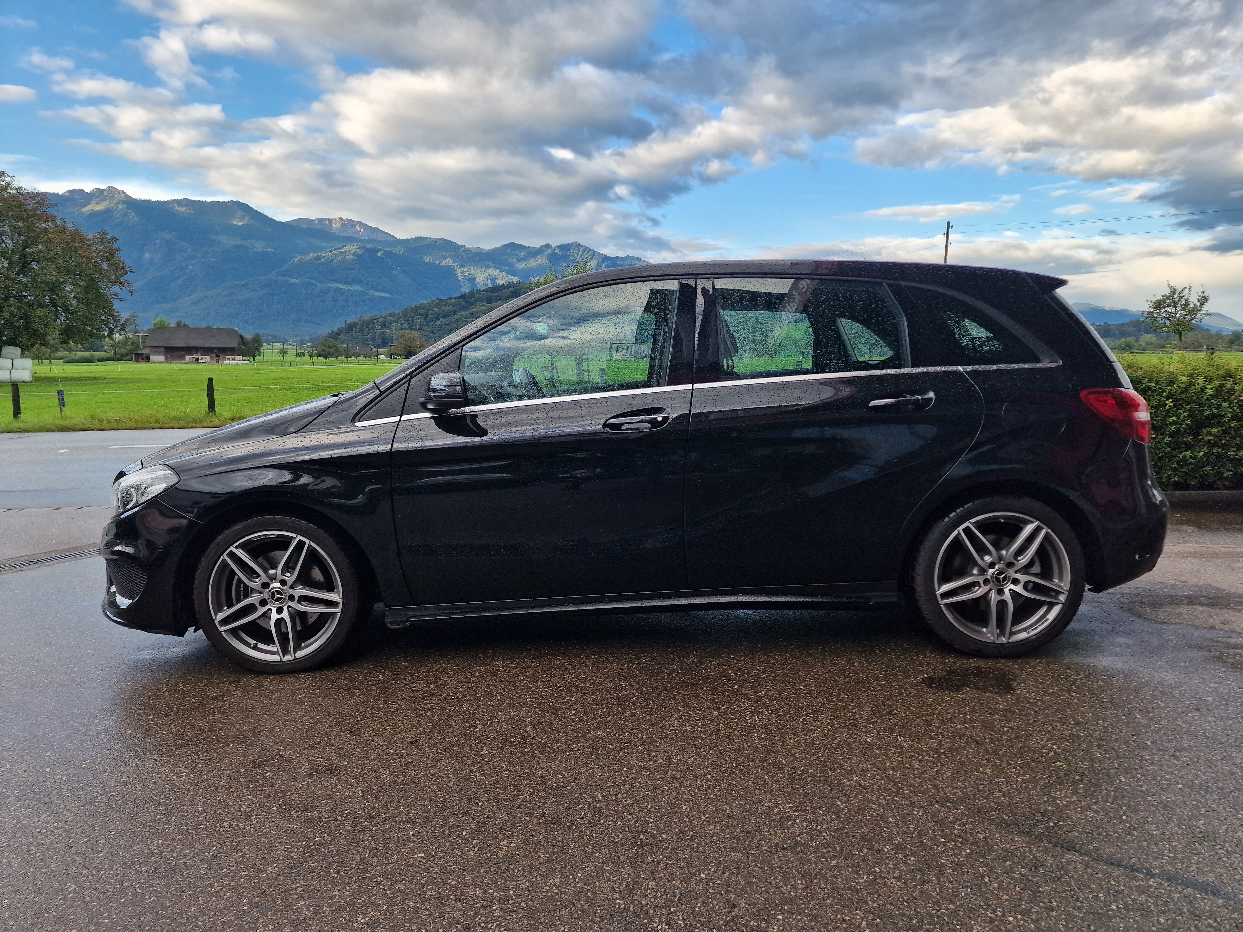 MERCEDES-BENZ B 220 CDI Swiss Star Edition AMG Line 4Matic