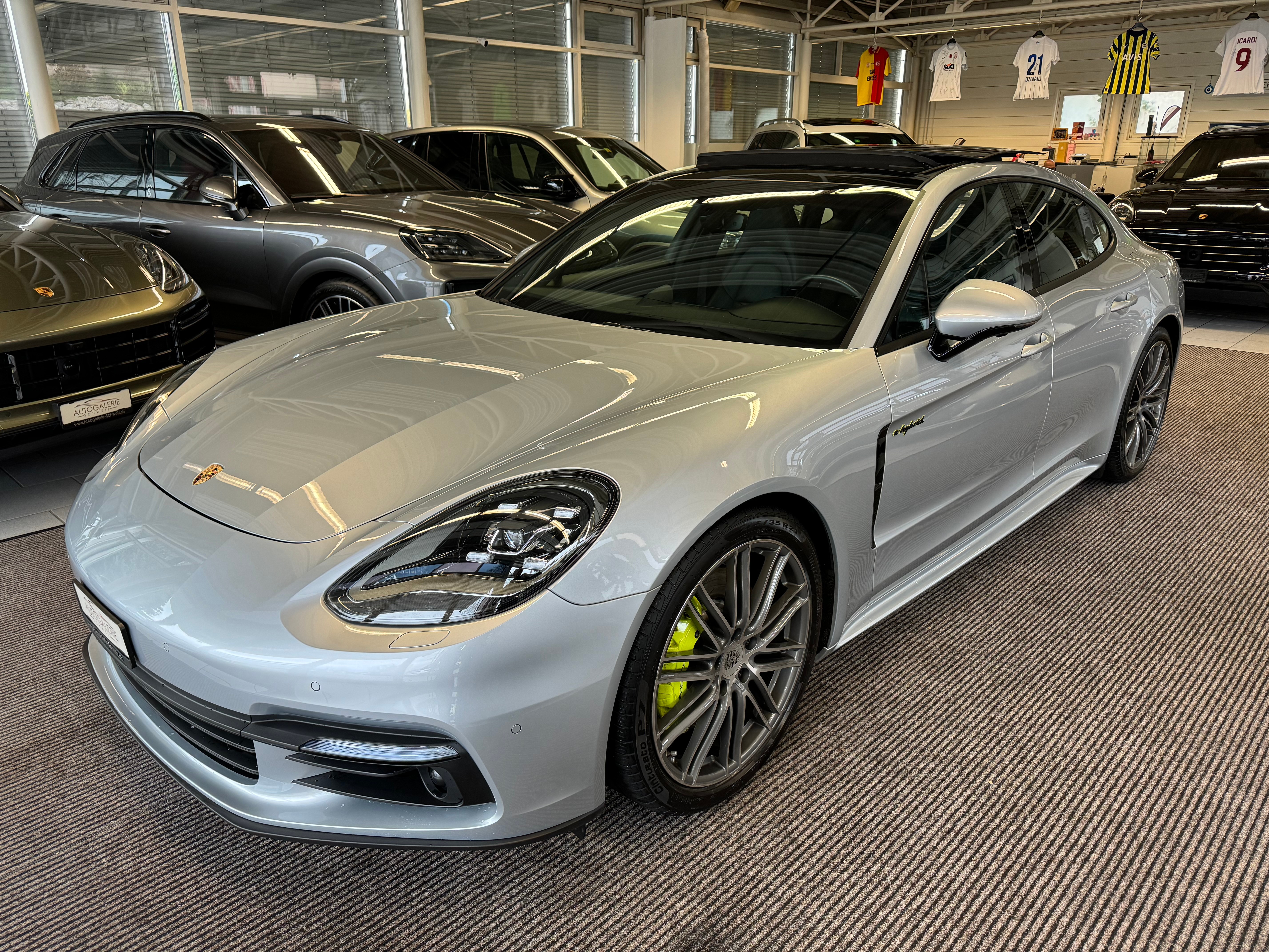 PORSCHE Panamera 4 E-Hybrid PDK | CH | Panorama | Sitzklima | 21