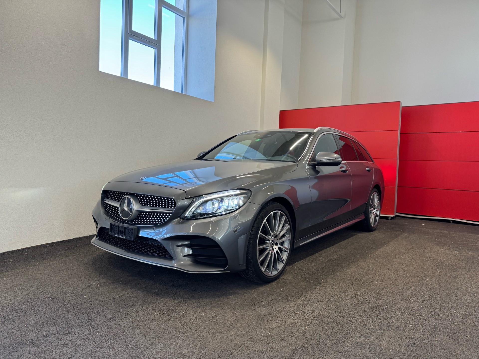 MERCEDES-BENZ C 200 AMG Line 4Matic