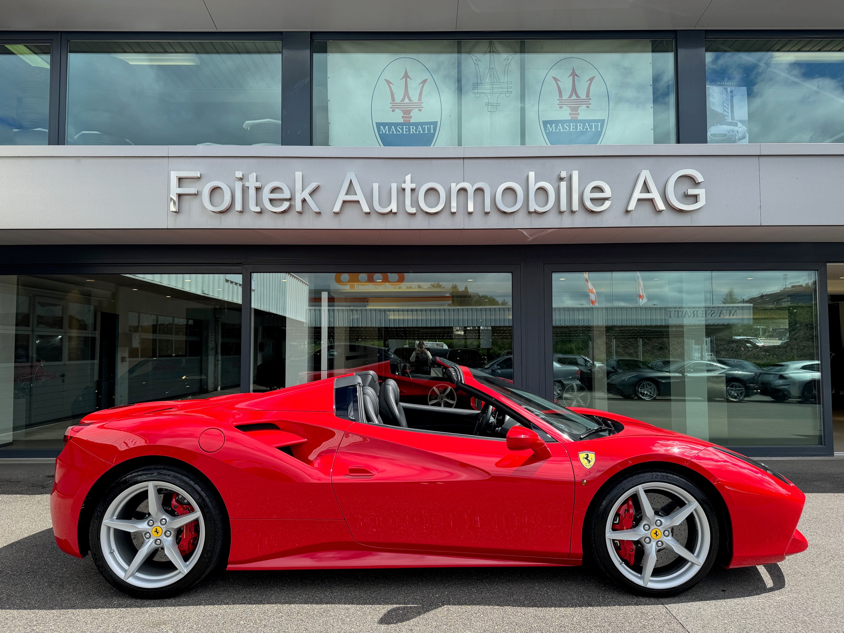 FERRARI 488 Spider