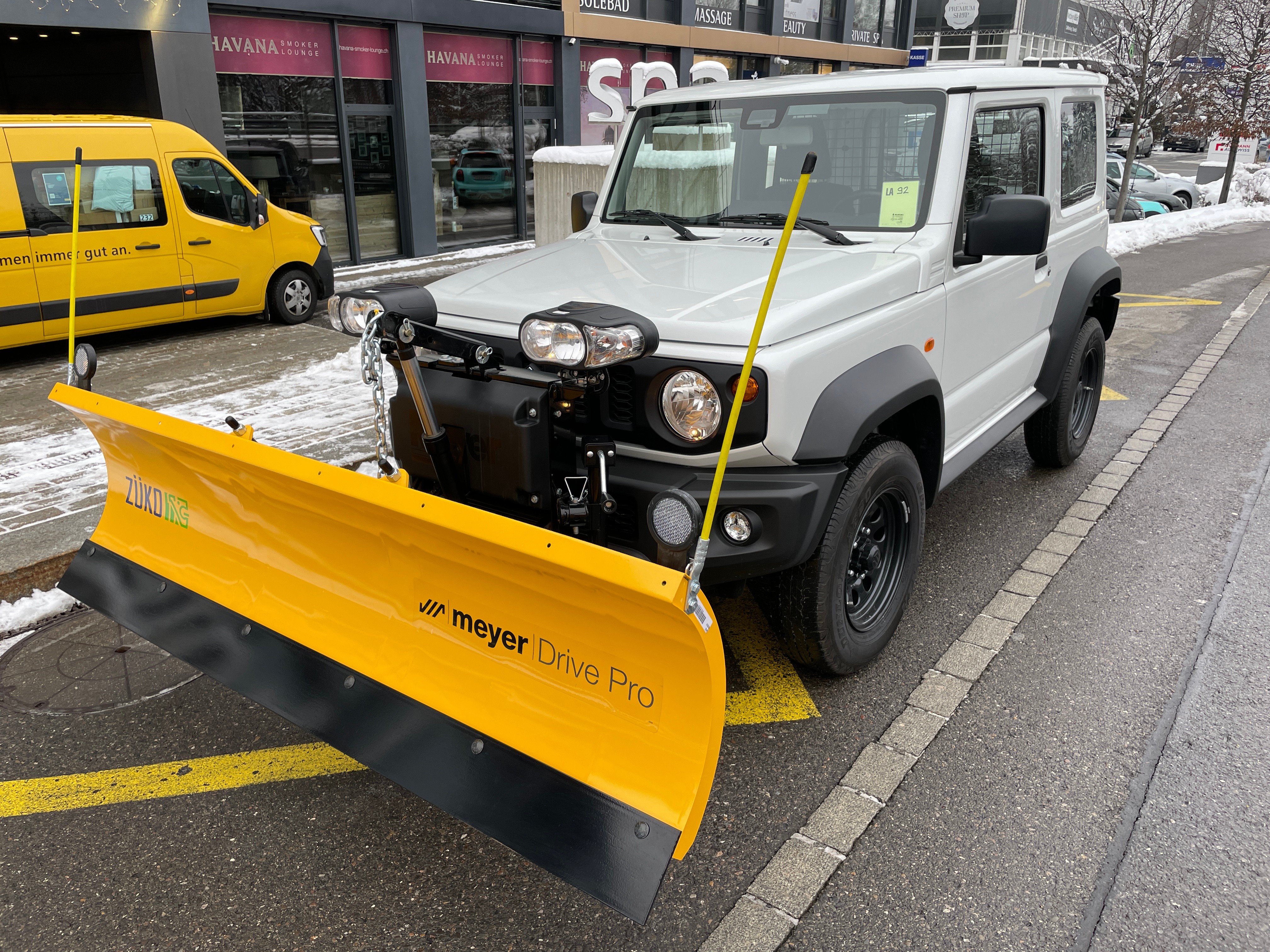 SUZUKI Jimny 1.5 Compact+ 4x4 inklusive Schneepflug und AHK