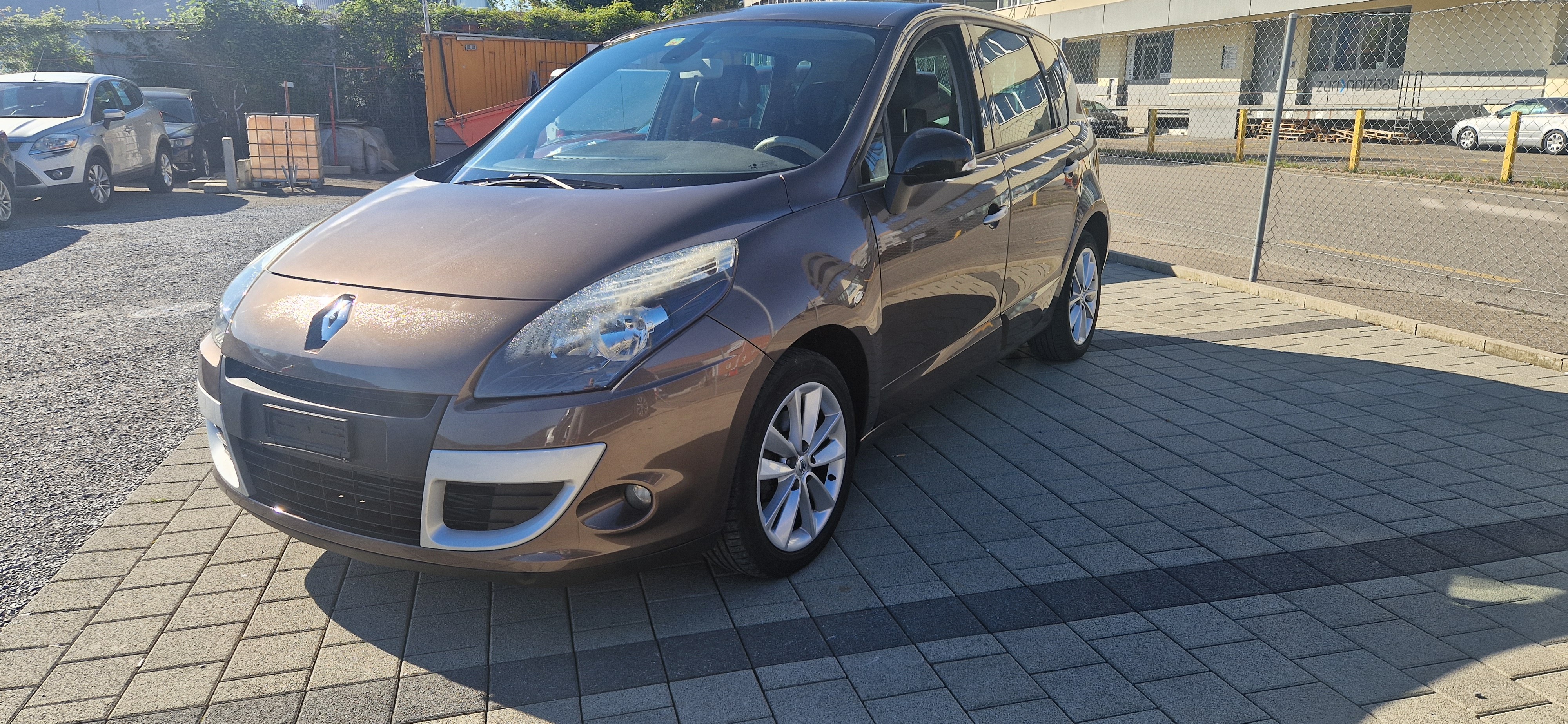 RENAULT Scénic 1.4 16V Turbo Bose