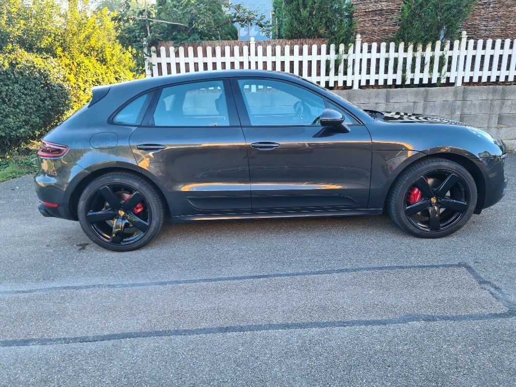 PORSCHE Macan GTS PDK