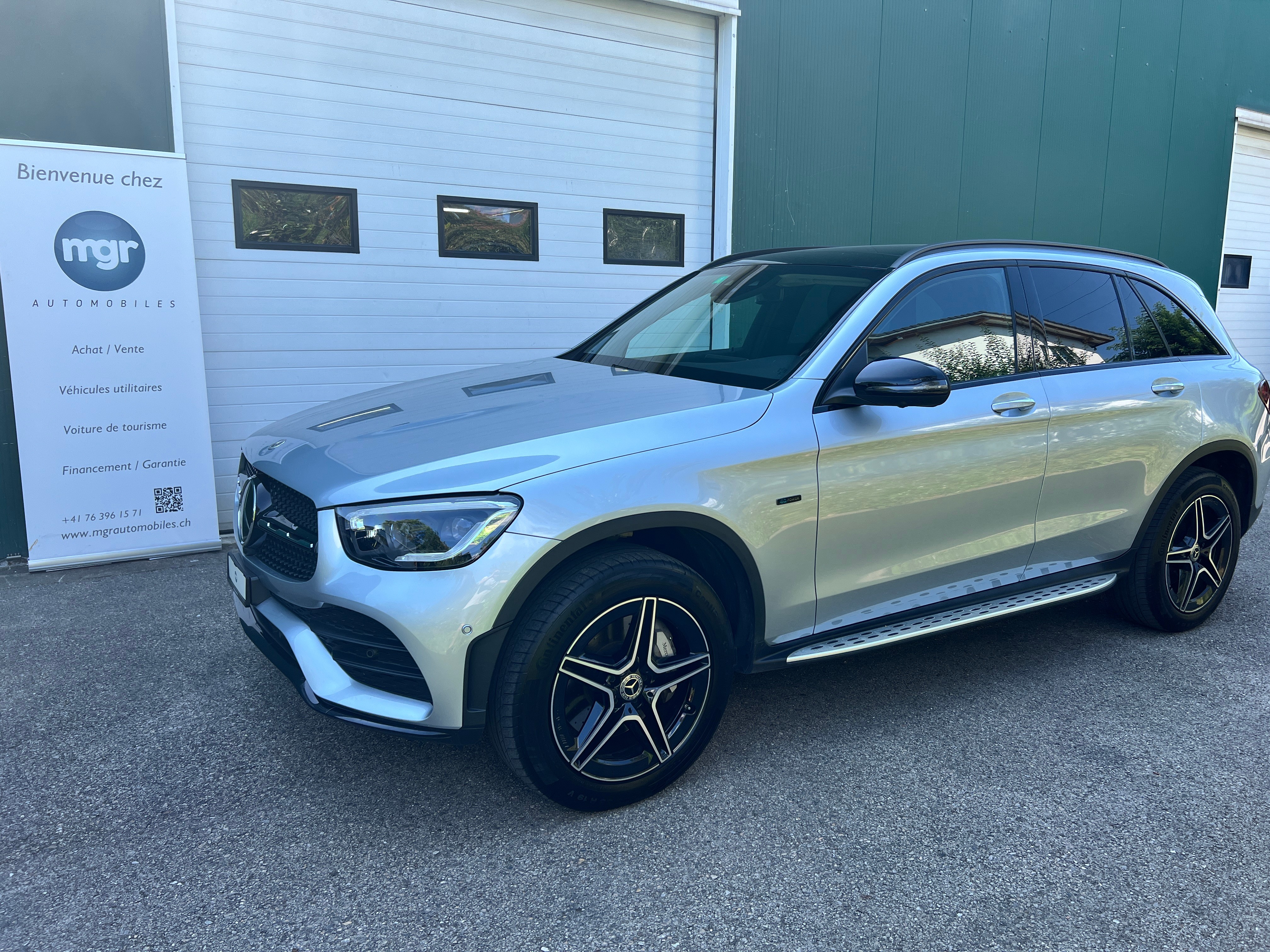 MERCEDES-BENZ GLC 300 e AMG Line 4Matic 9G-Tronic