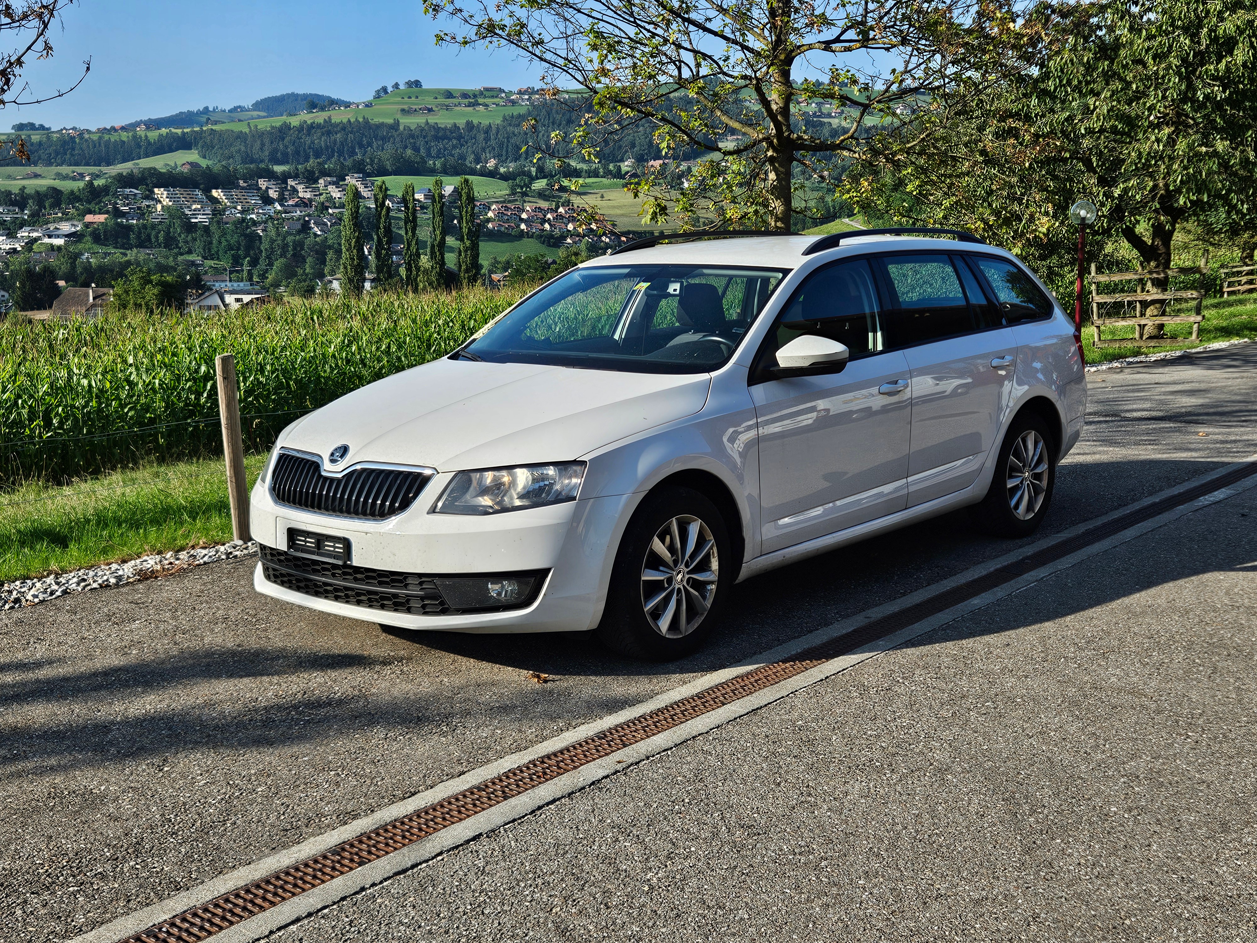 SKODA Octavia Combi 1.6 TDI Ambition DSG