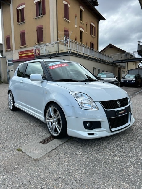 SUZUKI Swift 1.6i 16V Sport