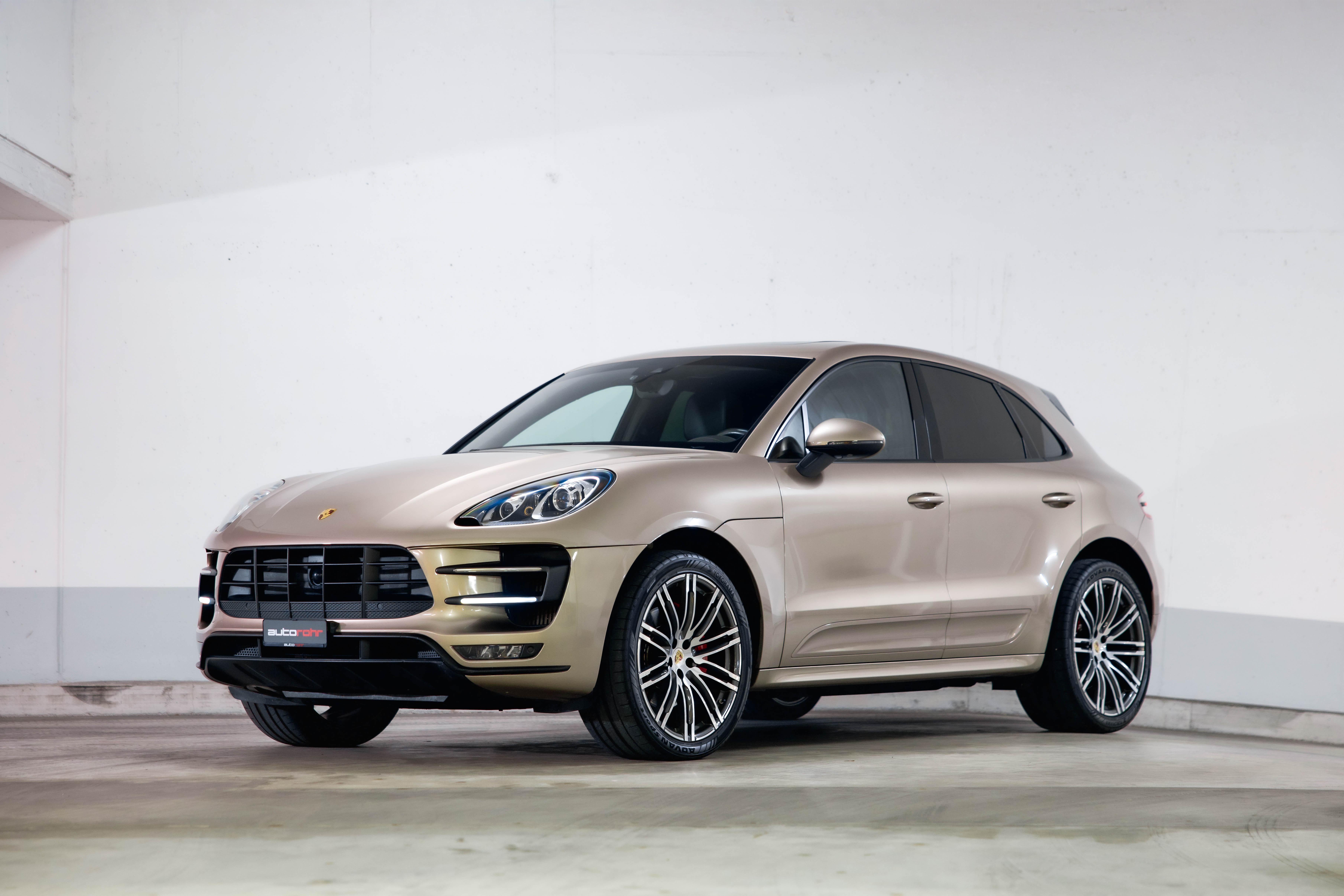 PORSCHE Macan Turbo PDK