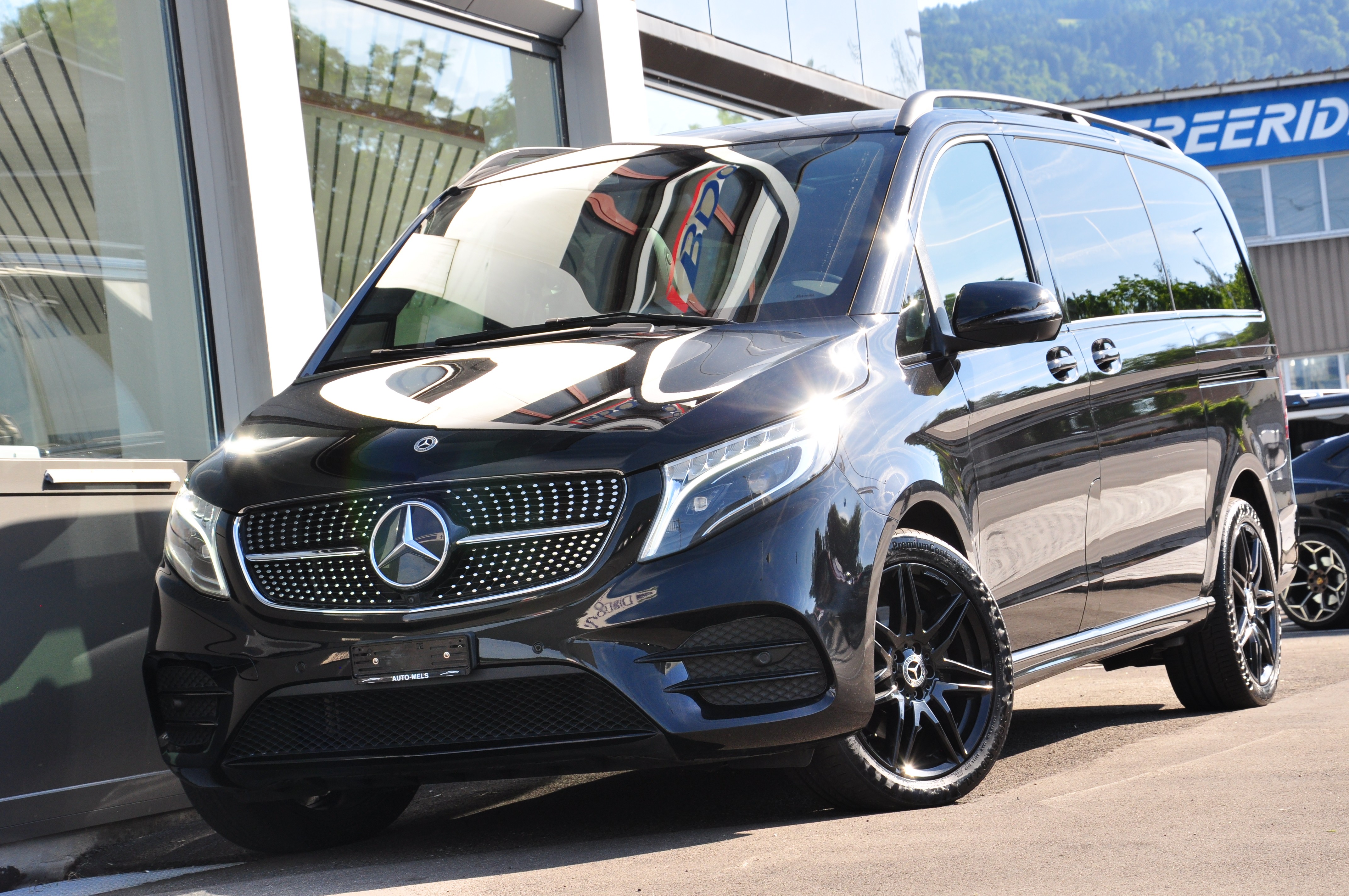 MERCEDES-BENZ V 300 d lang Swiss Edition 4Matic 9G-Tronic AMG Line