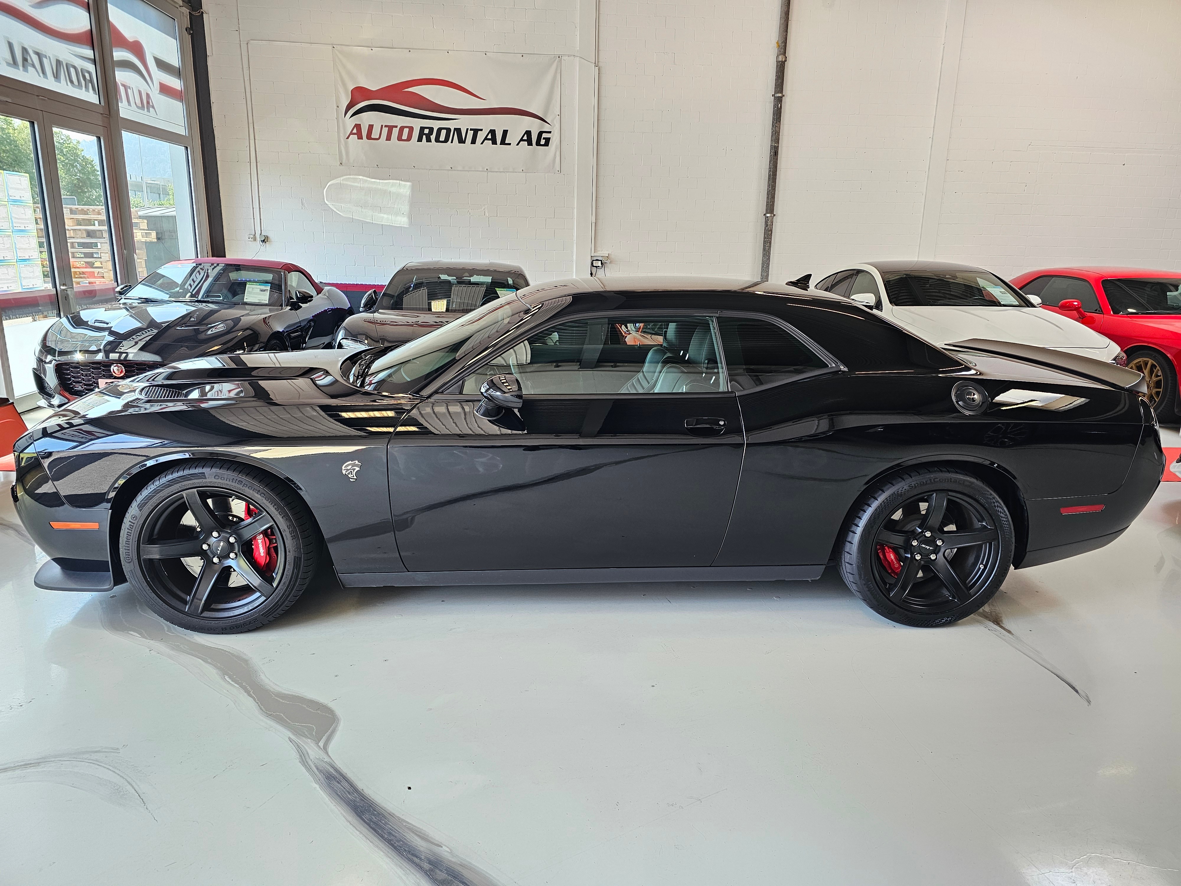 DODGE Challenger Hellcat 717PS