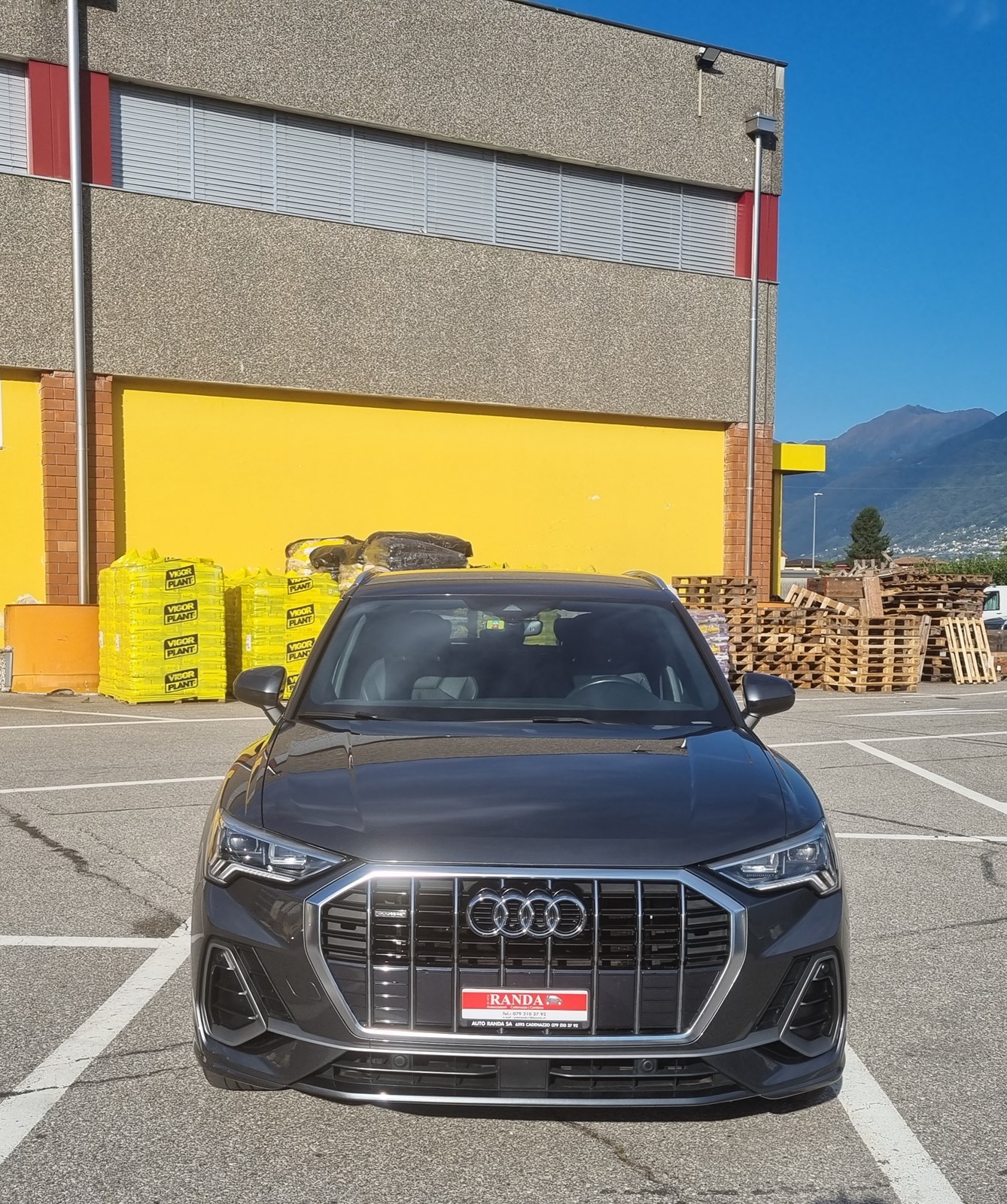 AUDI Q3 40 TDI S line quattro S-tronic