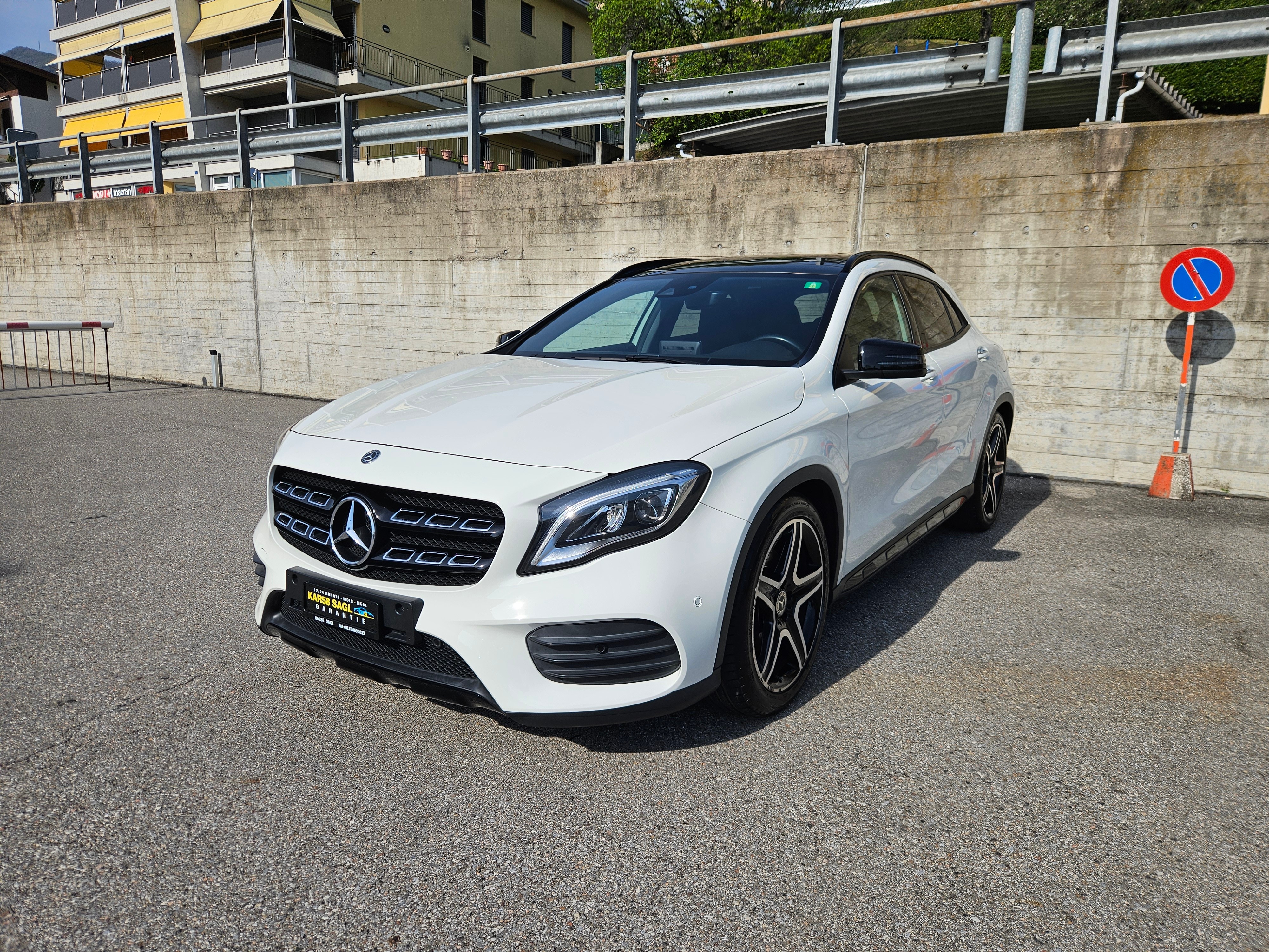 MERCEDES-BENZ GLA 220 AMG Line 4Matic 7G-DCT