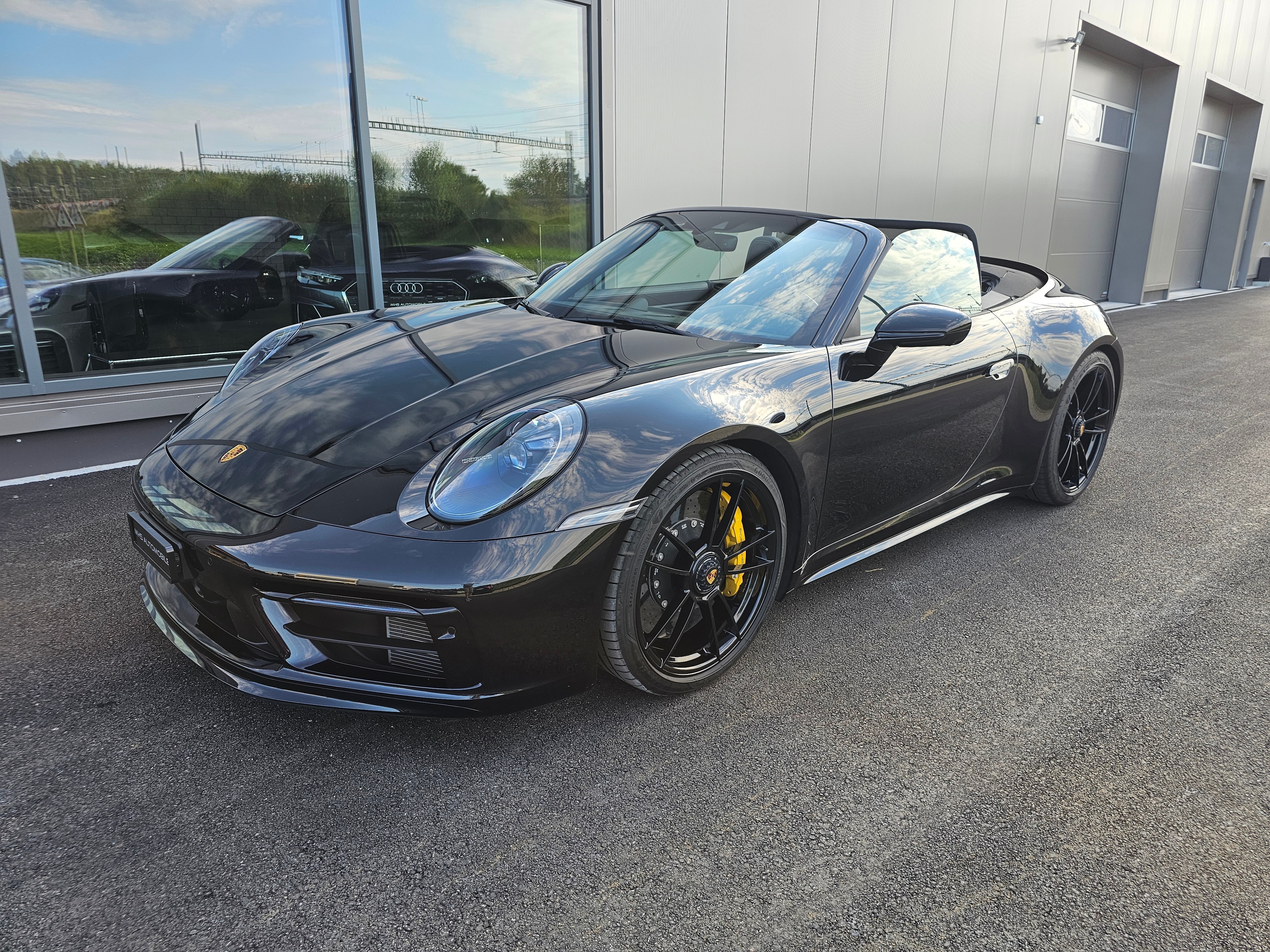 PORSCHE 911 Carrera 4 GTS Cabriolet PDK