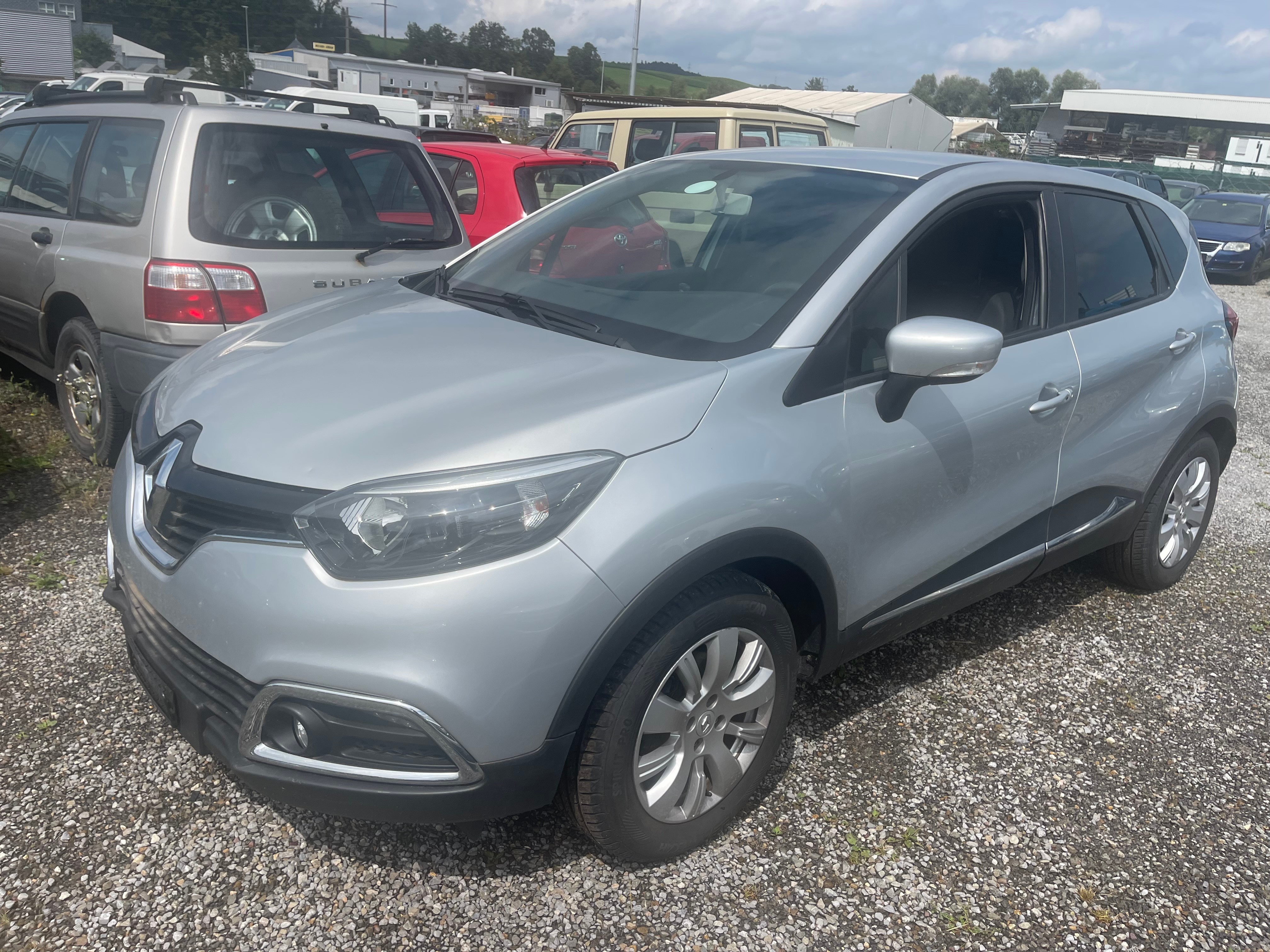 RENAULT Captur 1.2 T 16V Dynamique EDC