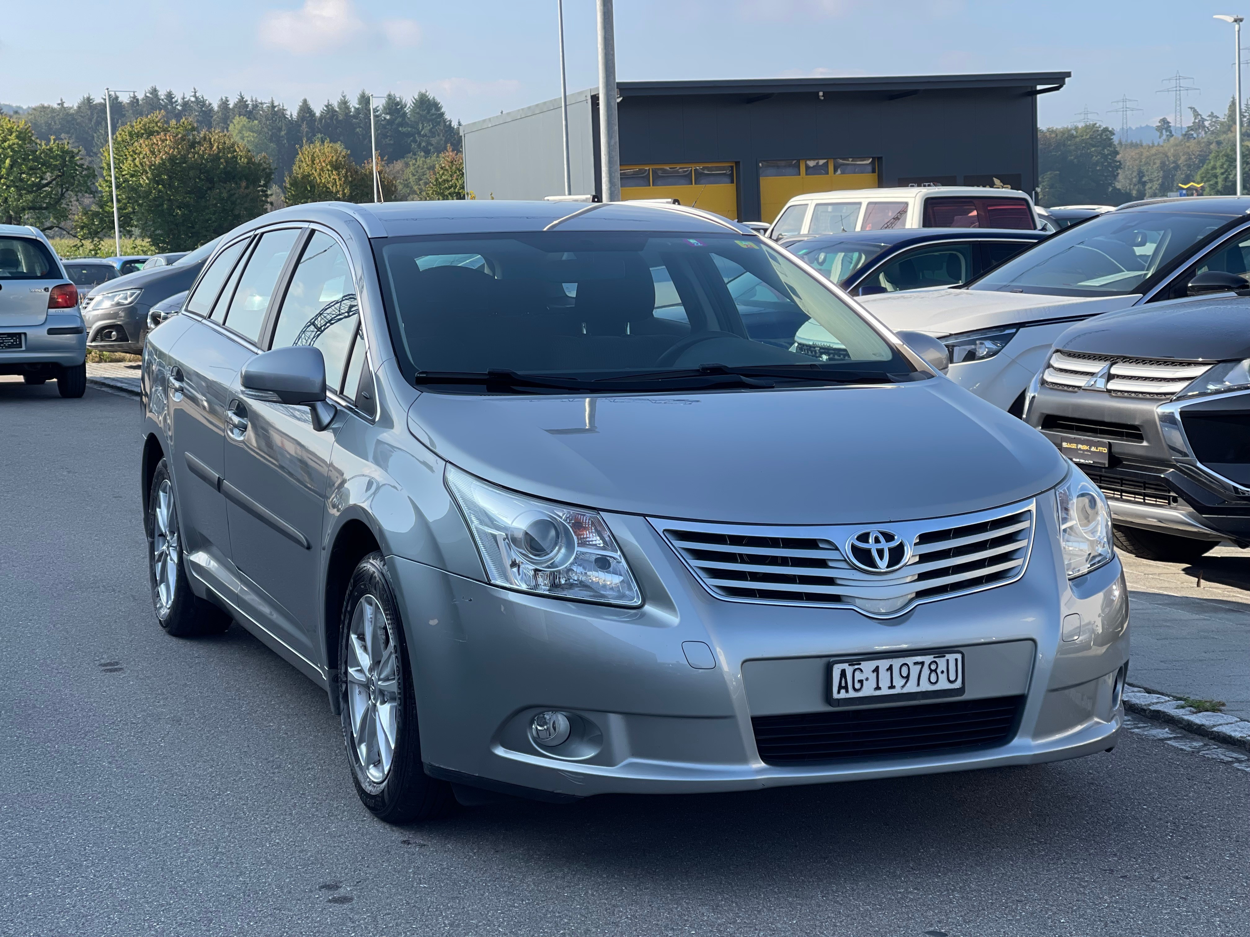 TOYOTA Avensis Sportswagon 2.0D-4D Linea Luna