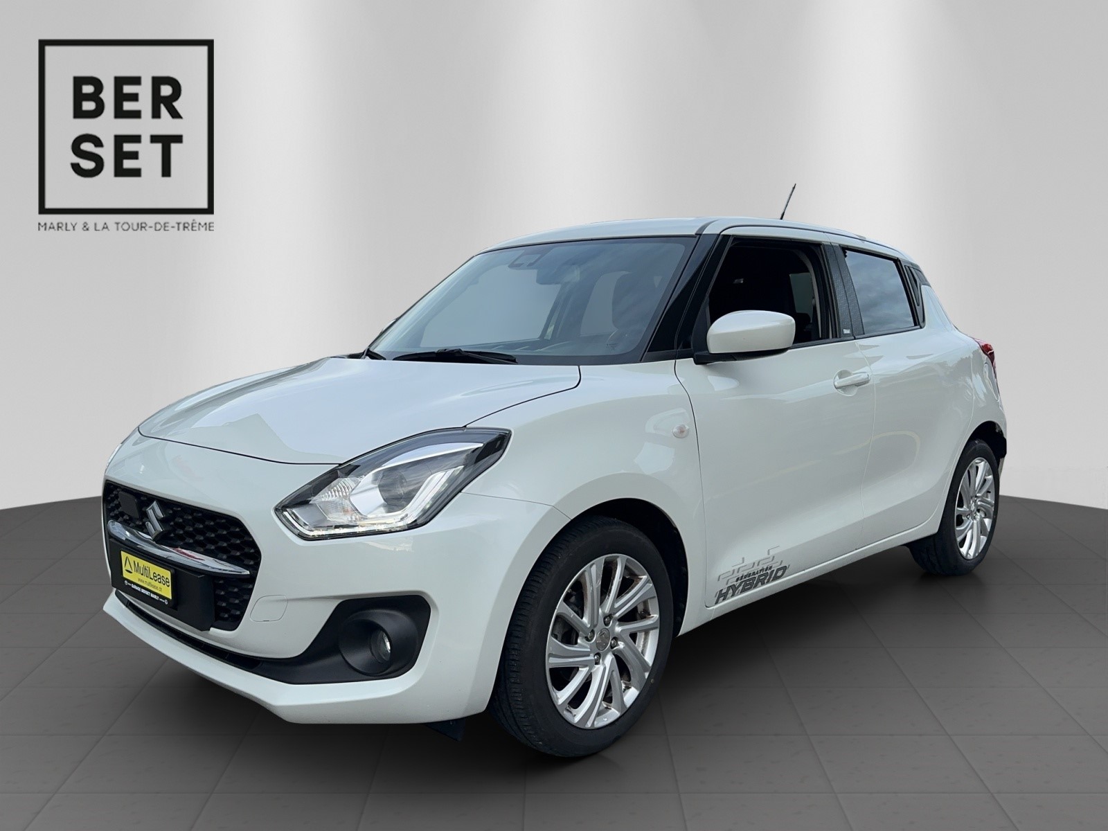 SUZUKI Swift 1.2 Compact + Hybrid CVT