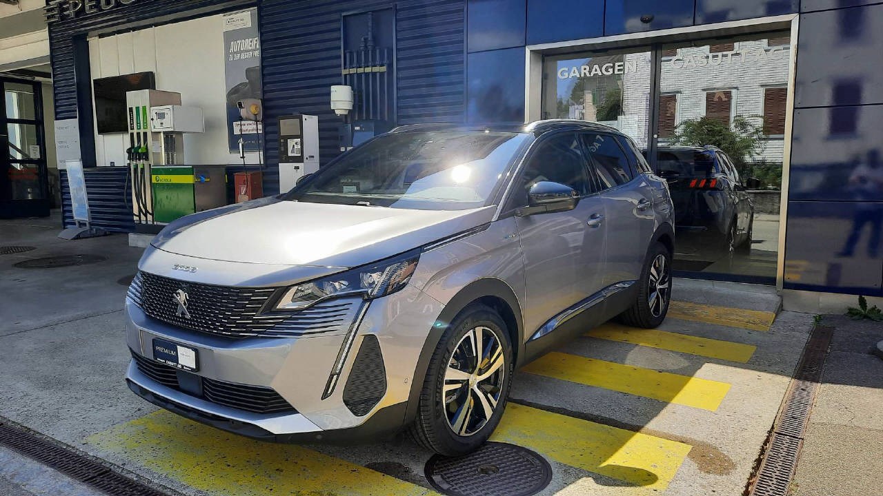 PEUGEOT 3008 1.6 Plug-in Hybrid GT