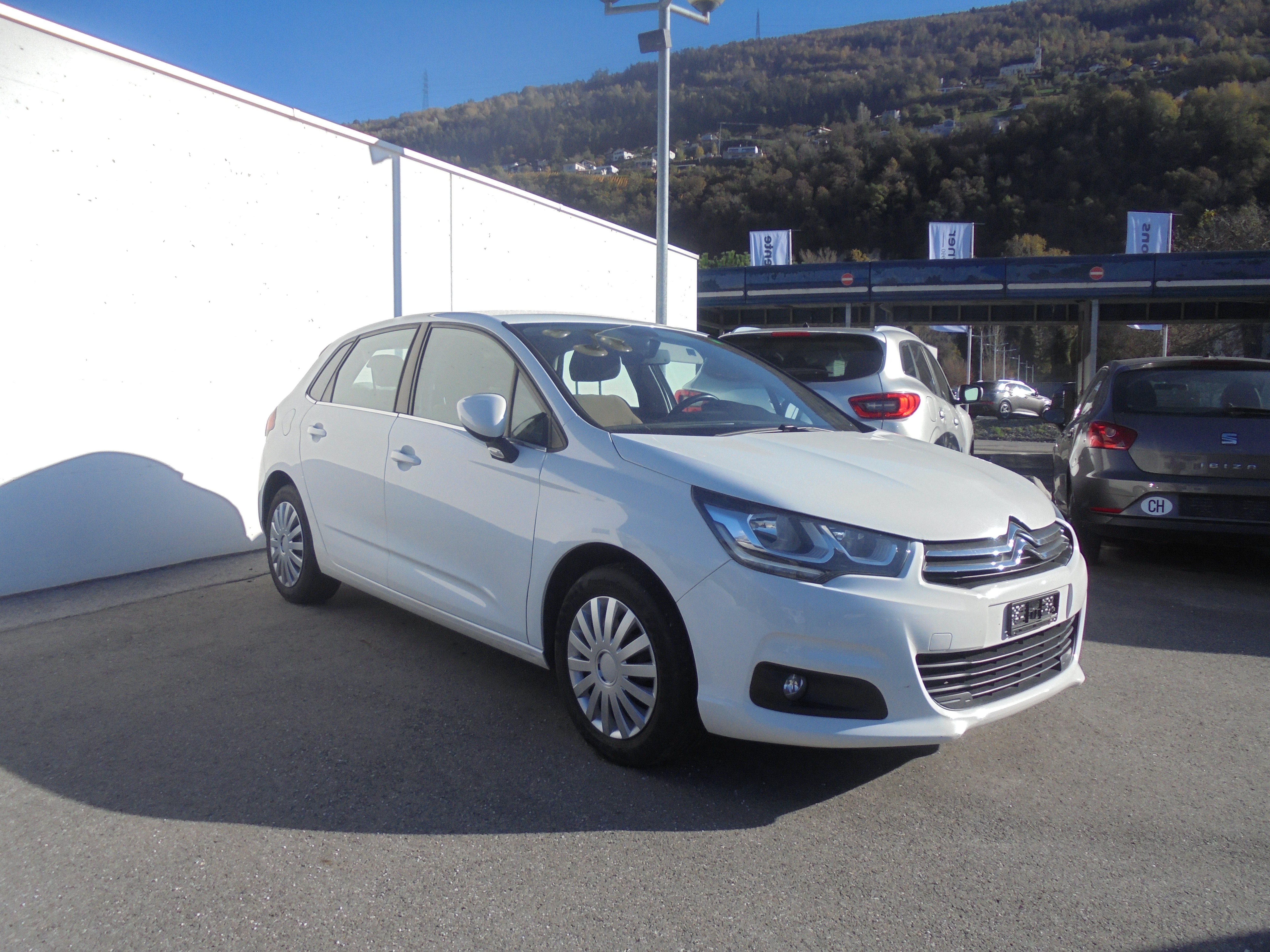 CITROEN C4 1.2 Pure Tech Live Edition