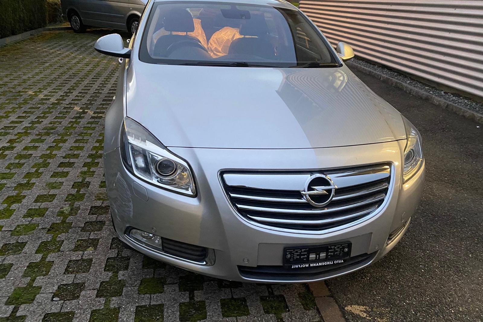 OPEL Insignia 2.0 Turbo Edition 4WD Automatic