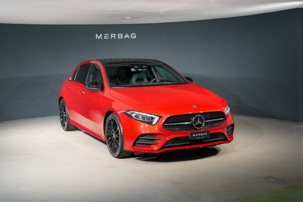 MERCEDES-BENZ A 180 Night Star AMG Line