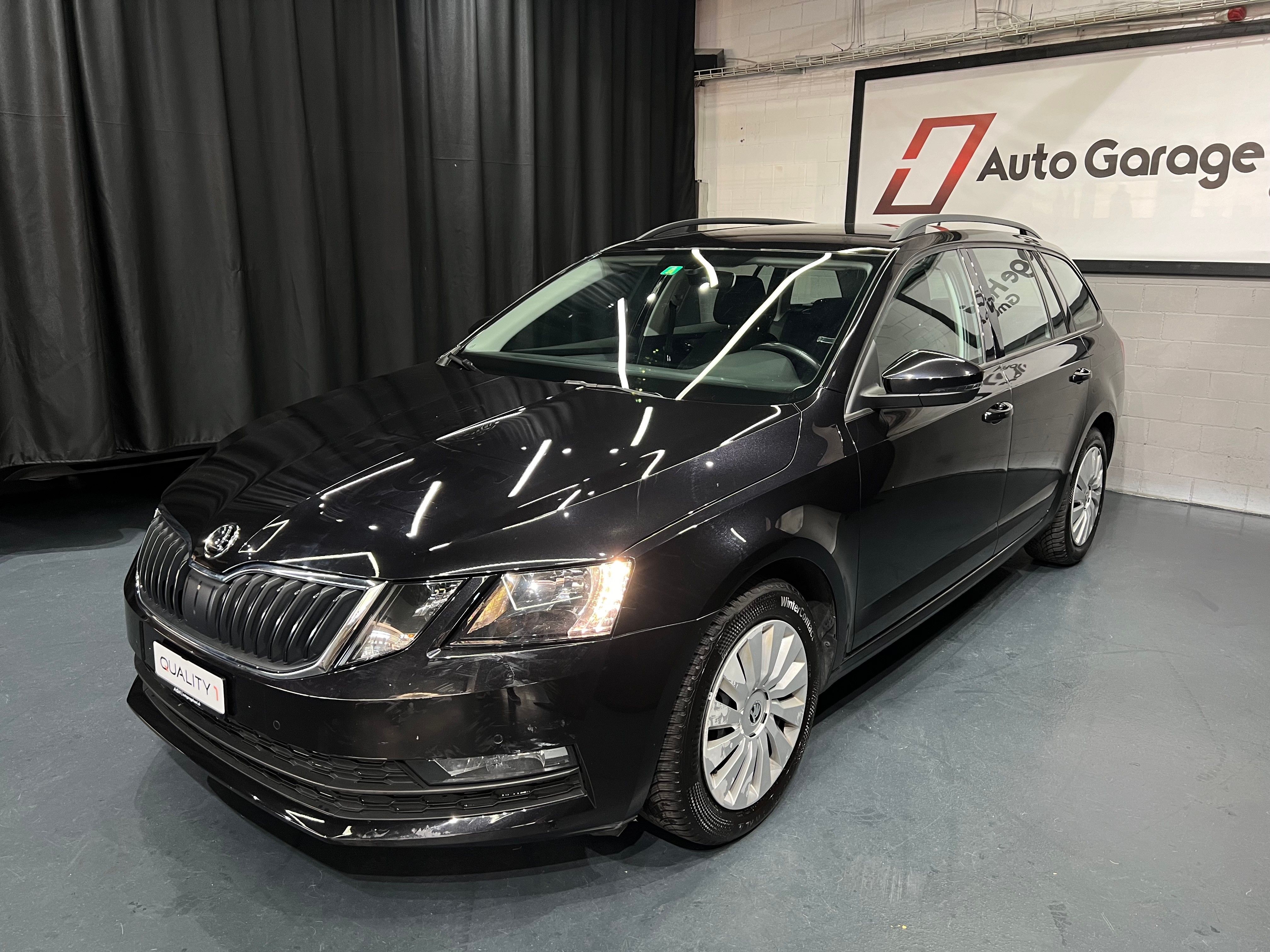 SKODA Octavia Combi 1.6 TDI Ambition DSG